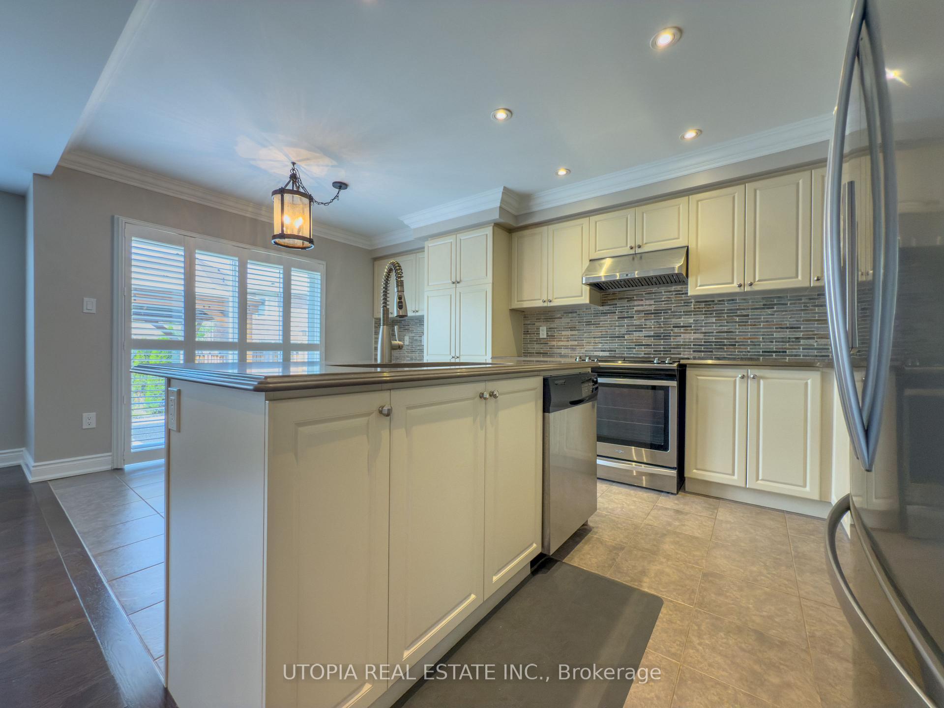 Photo 16 of 259 Mortimer Crescent, Milton, Harrison — HOMEH