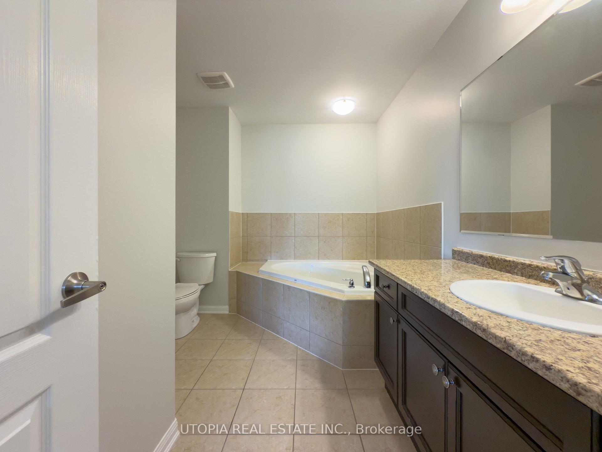 Photo 36 of 259 Mortimer Crescent, Milton, Harrison — HOMEH