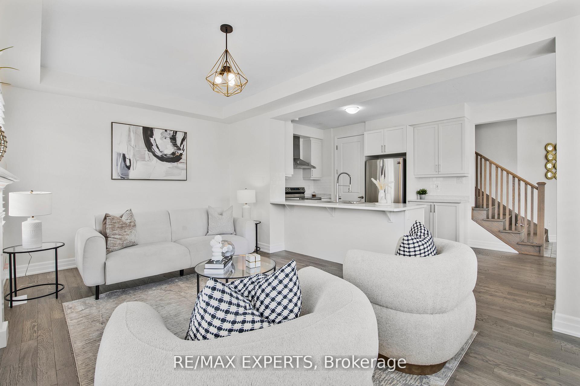 Photo 5 of 1374 Rose Way, Milton, Cobban — HOMEH