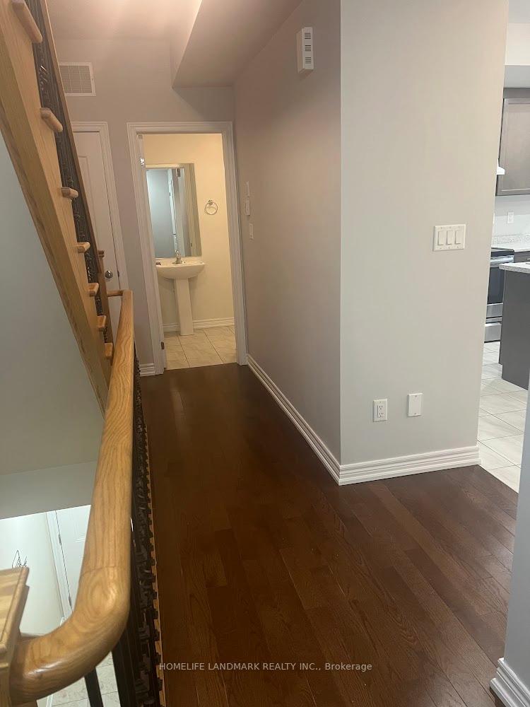 Photo 6 of Unit 10, 5 Villa Ada Drive, Markham, Box Grove — HOMEH