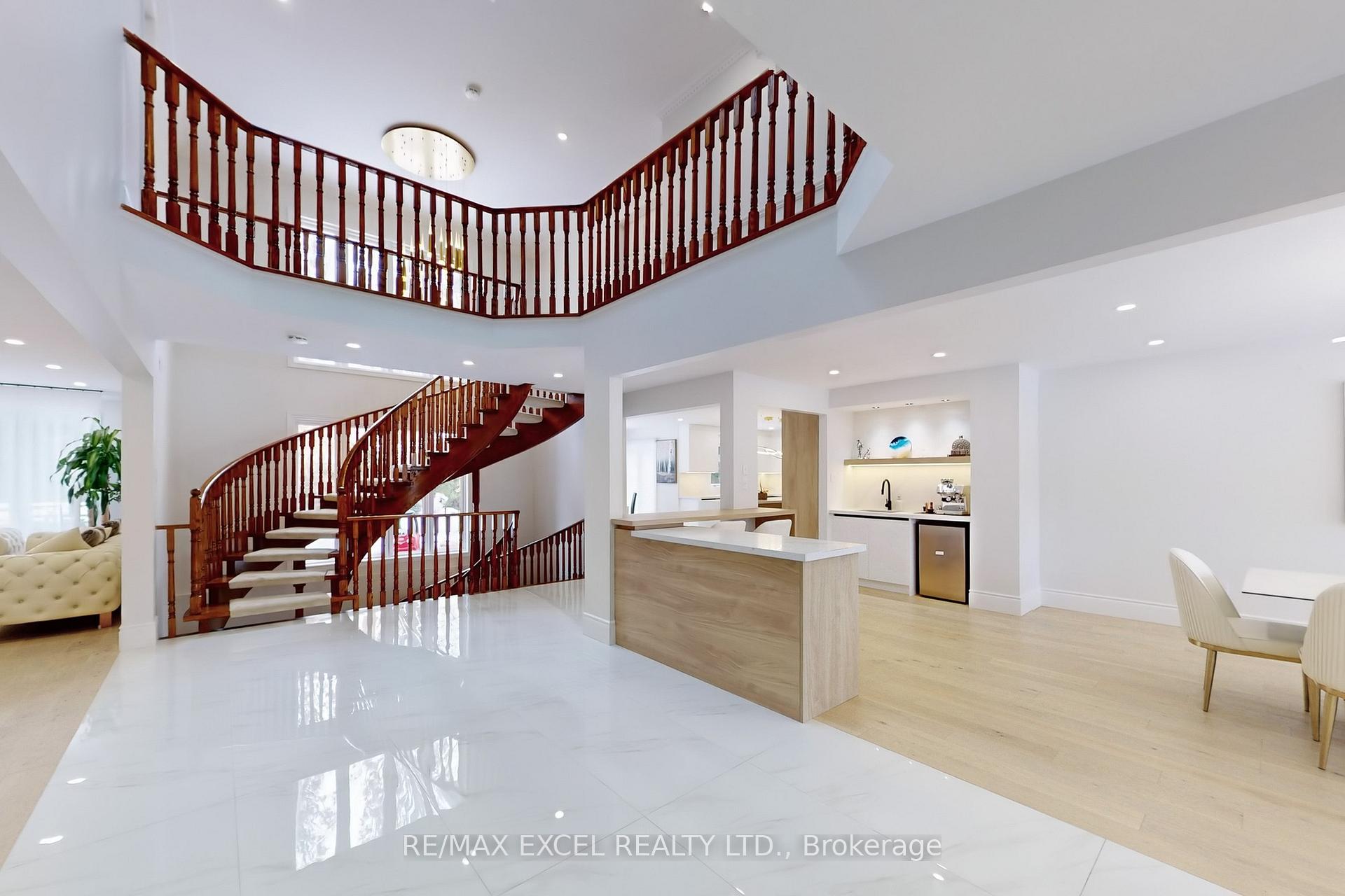 Photo 5 of 12 Moses Crescent, Markham, Cachet — HOMEH