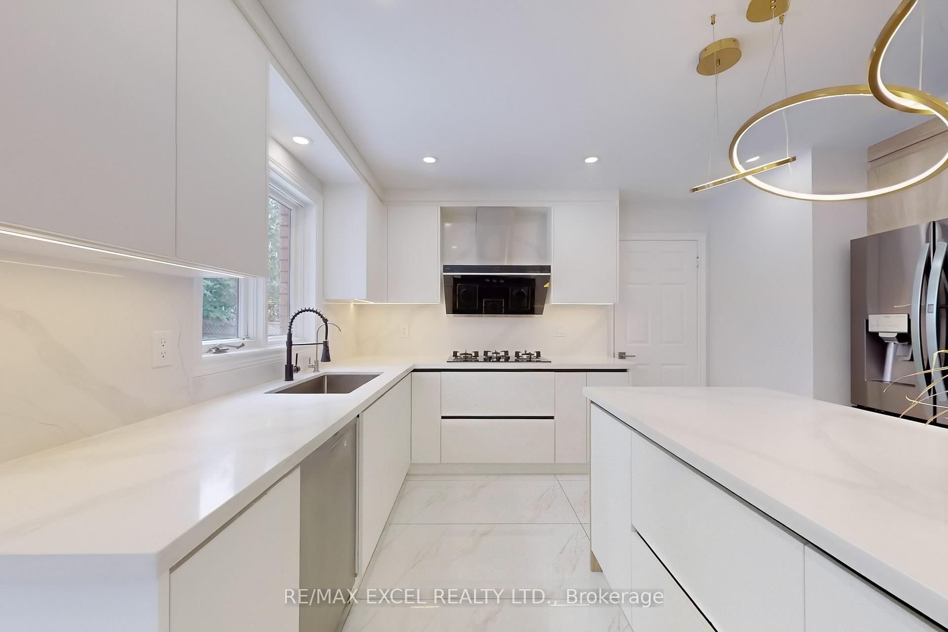 Photo 17 of 12 Moses Crescent, Markham, Cachet — HOMEH