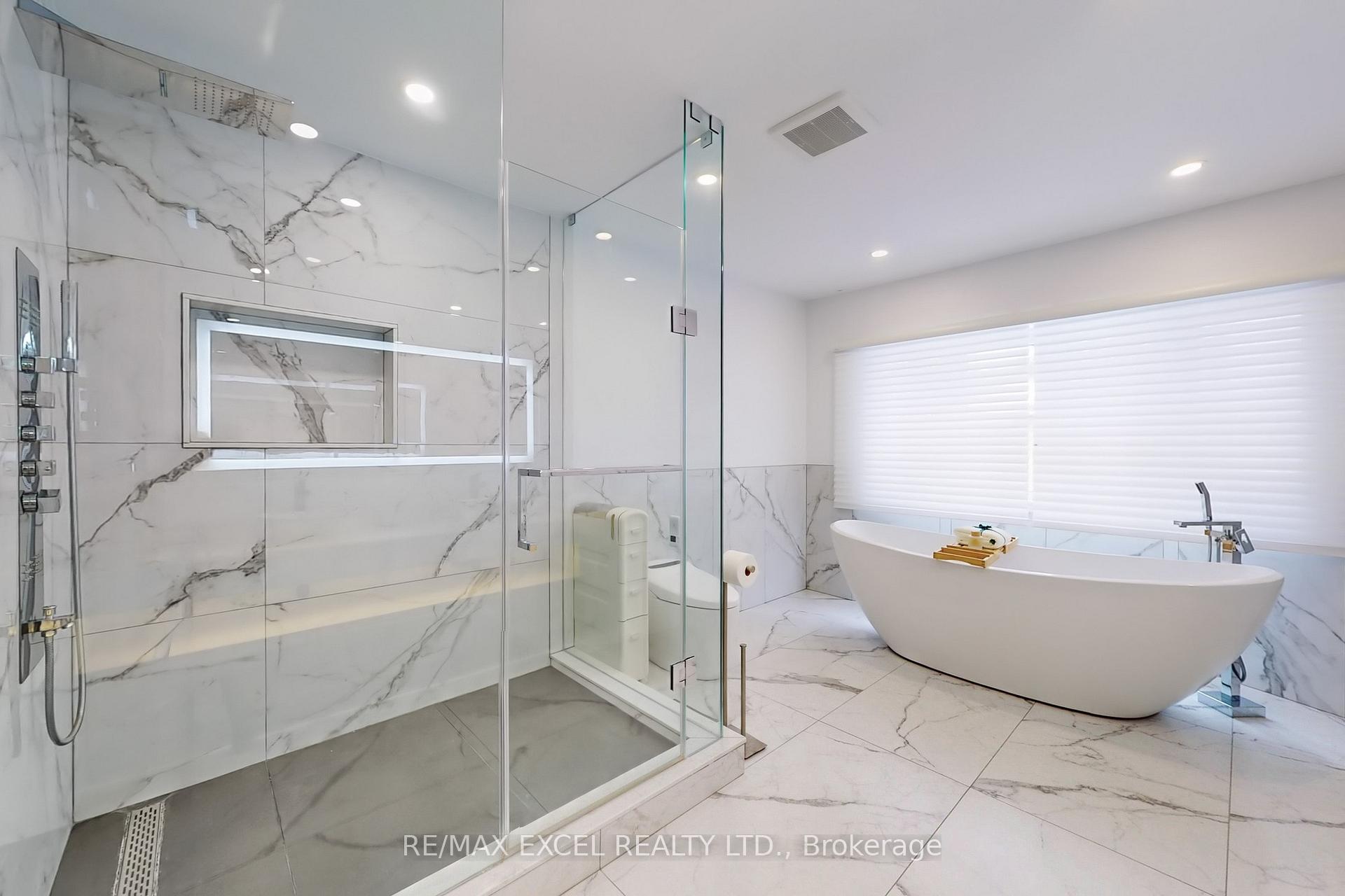 Photo 28 of 12 Moses Crescent, Markham, Cachet — HOMEH