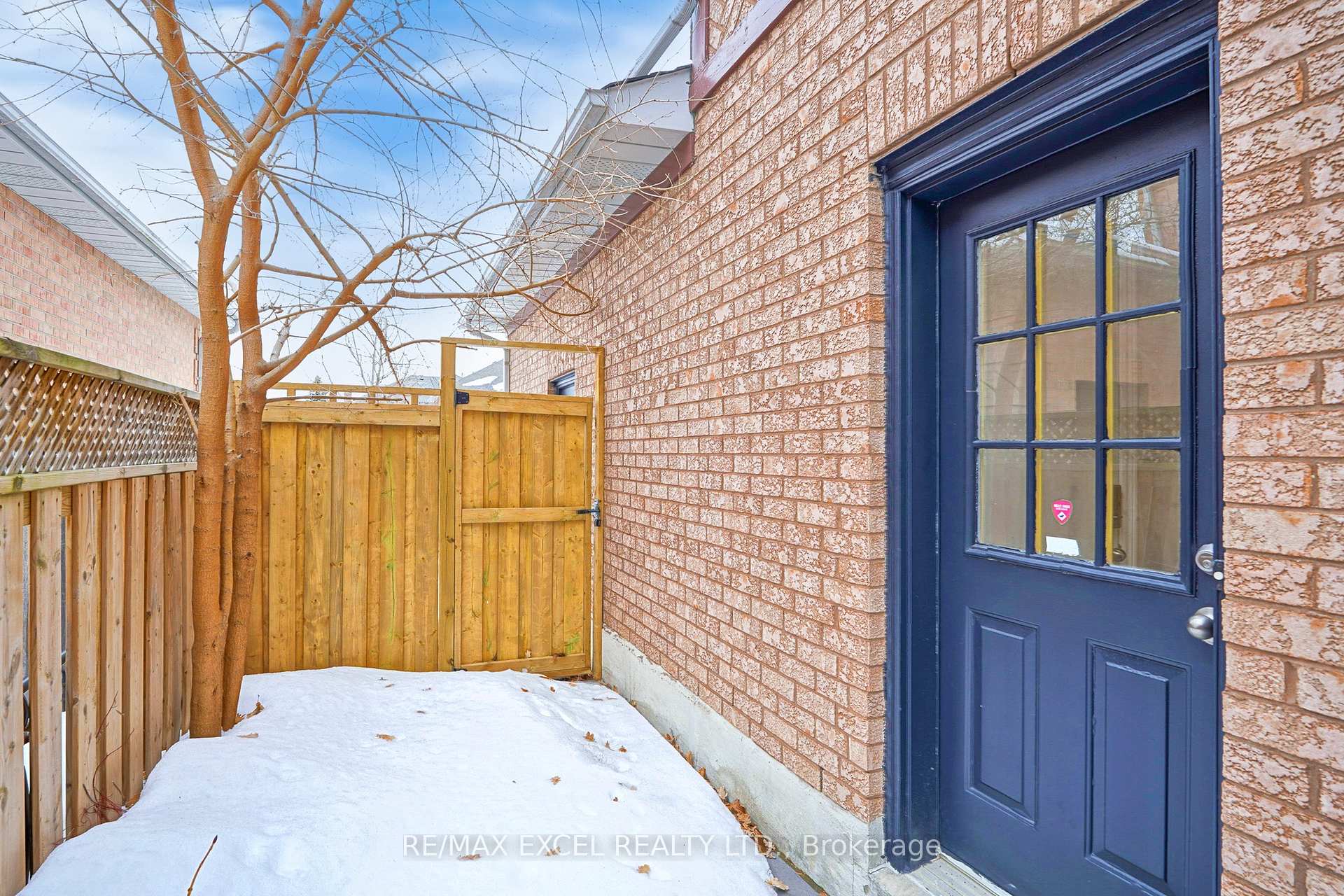 Photo 47 of 12 Moses Crescent, Markham, Cachet — HOMEH