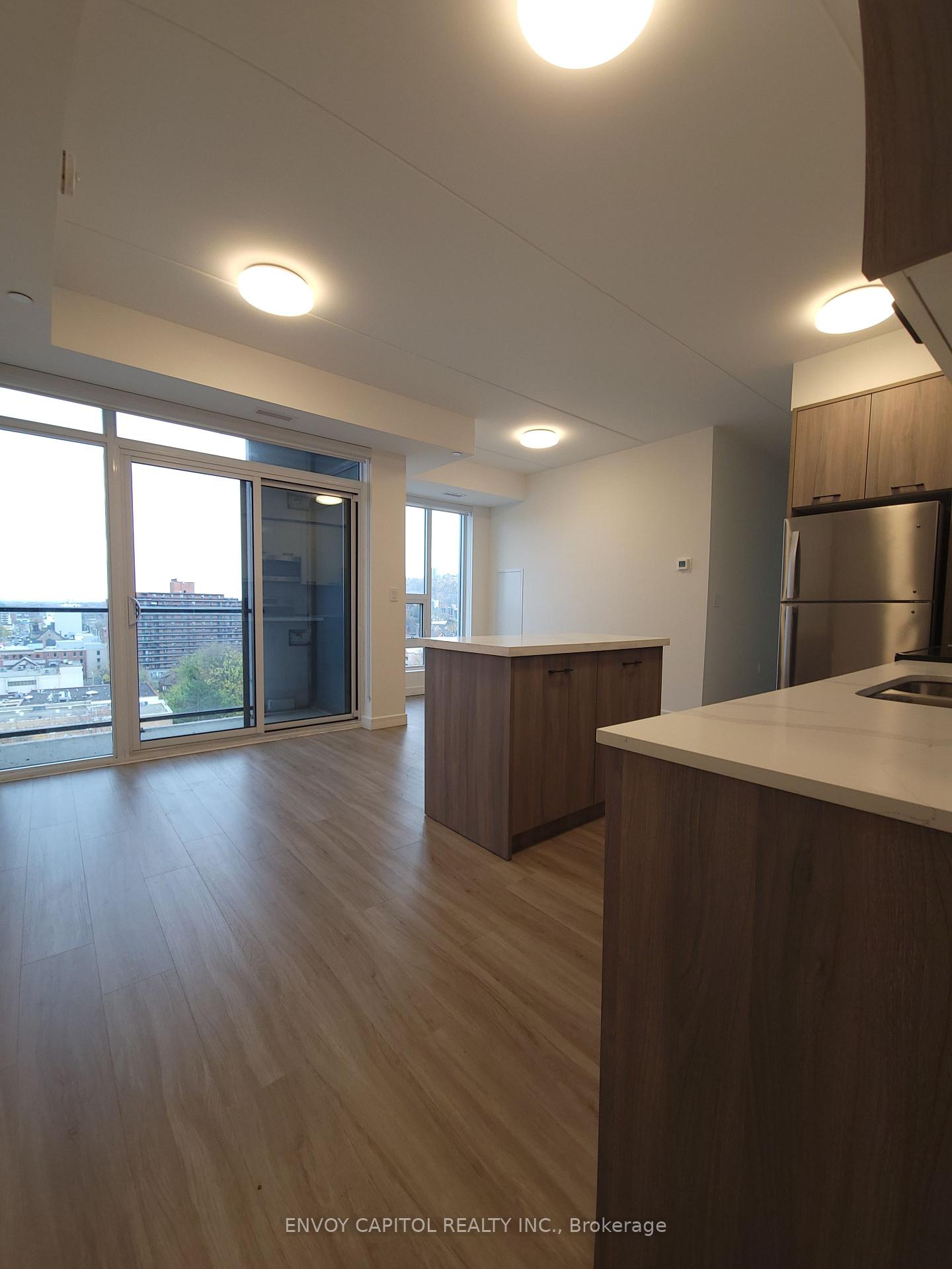 Photo 2 of Unit 1602, 49 Walnut Street S, Hamilton, Corktown — HOMEH
