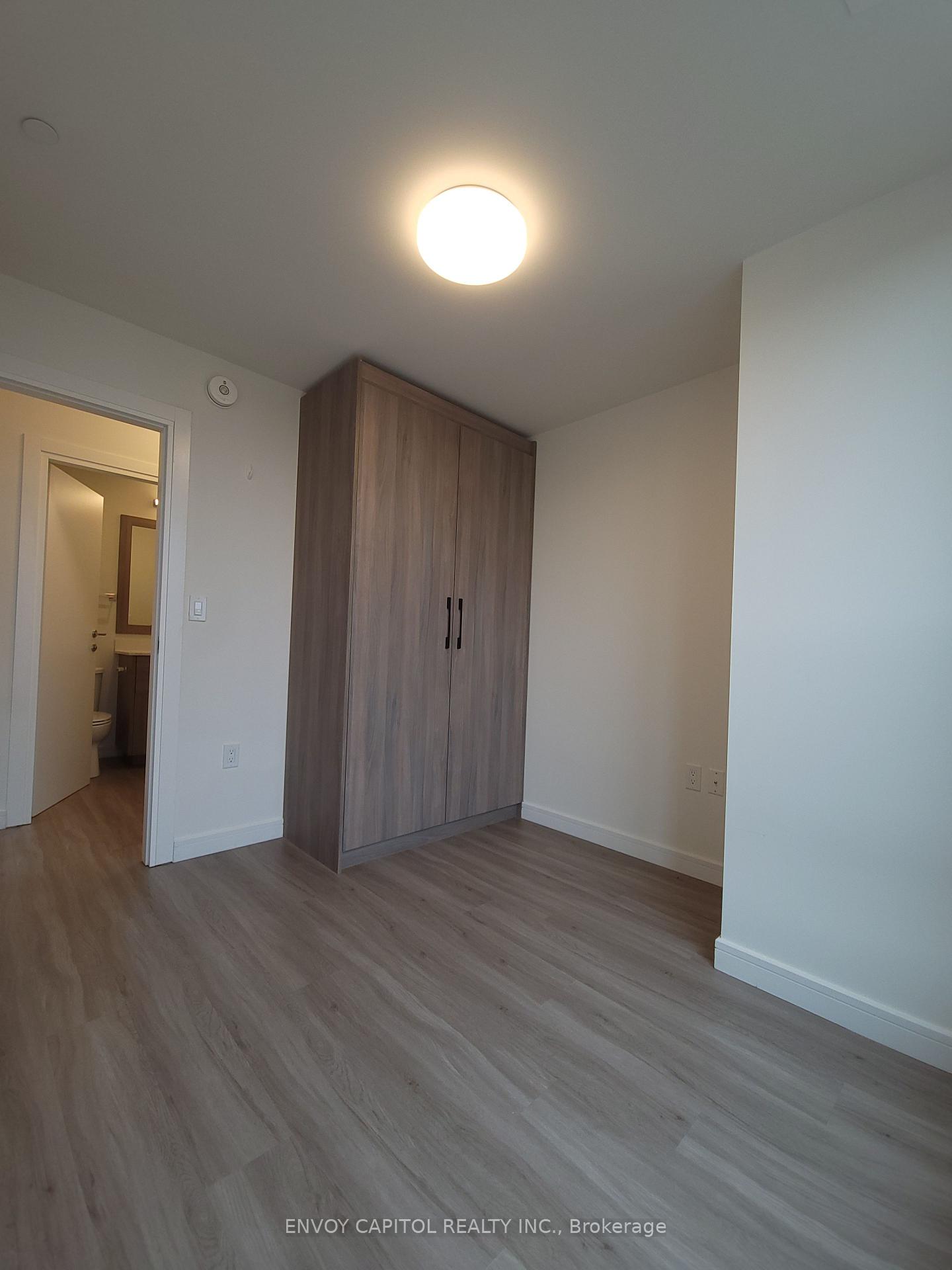 Photo 9 of Unit 1602, 49 Walnut Street S, Hamilton, Corktown — HOMEH
