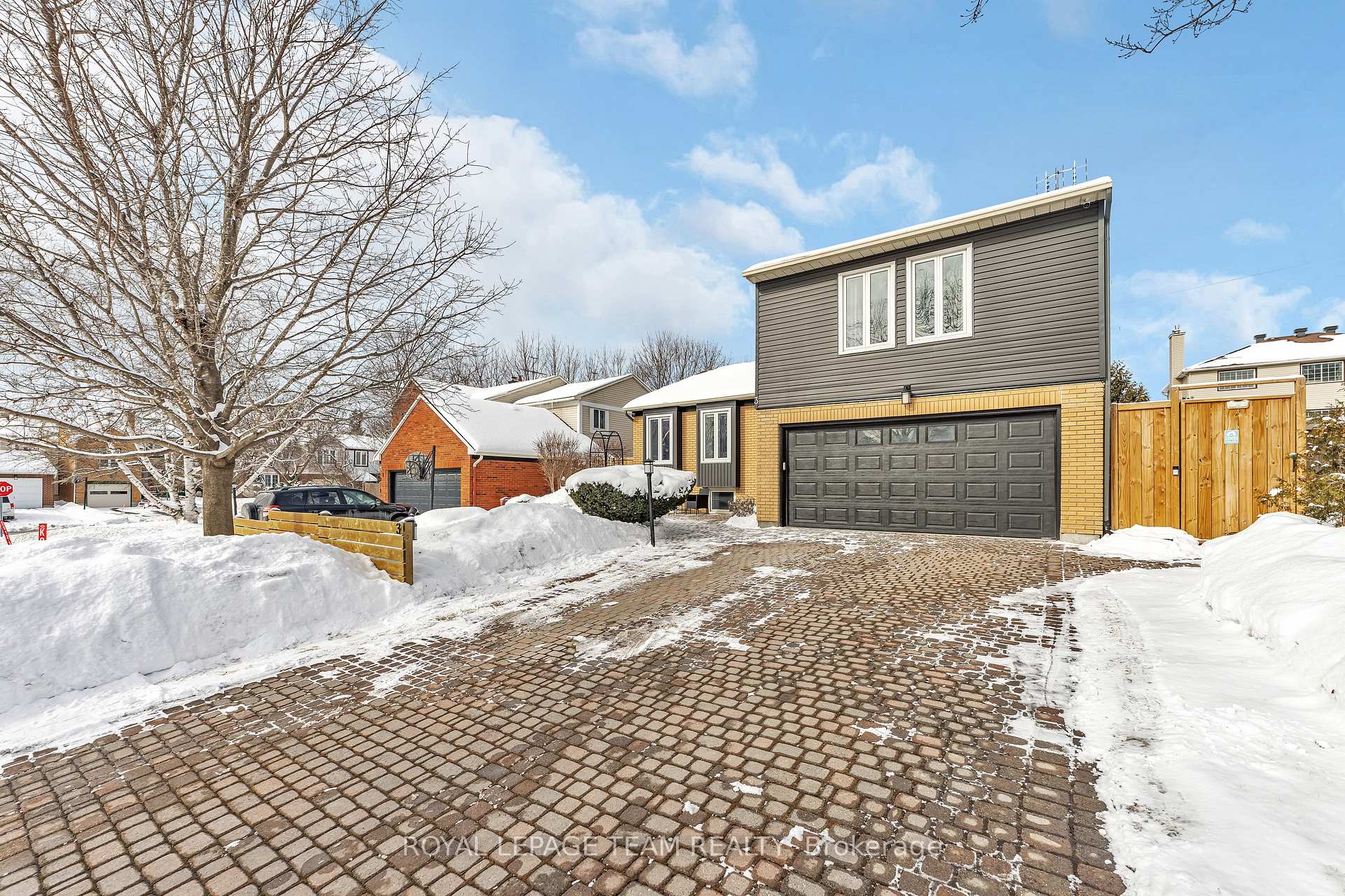 Photo 1 of 3 Trotting Way, Ottawa, Kanata - Bridlewood — HOMEH