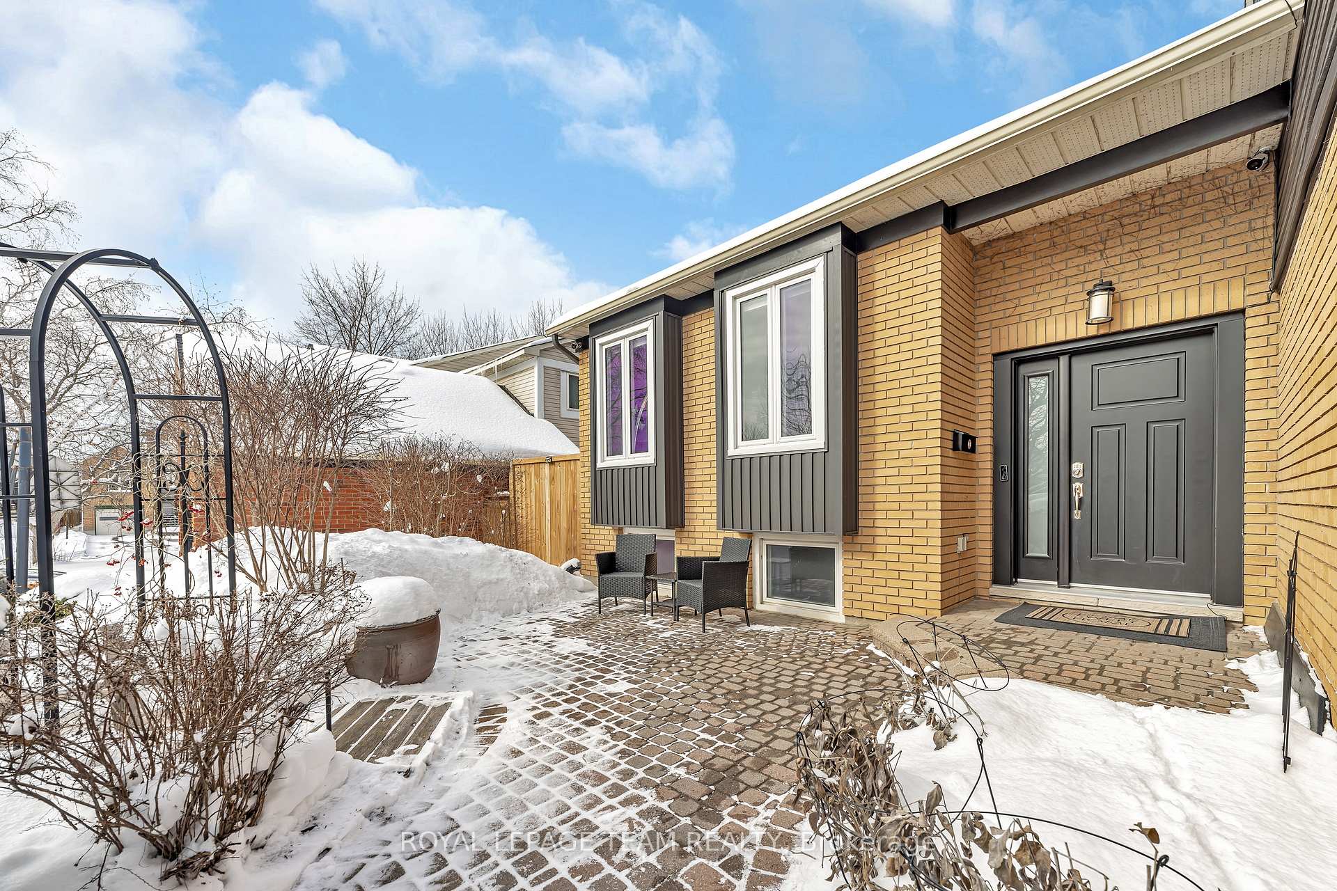 Photo 2 of 3 Trotting Way, Ottawa, Kanata - Bridlewood — HOMEH