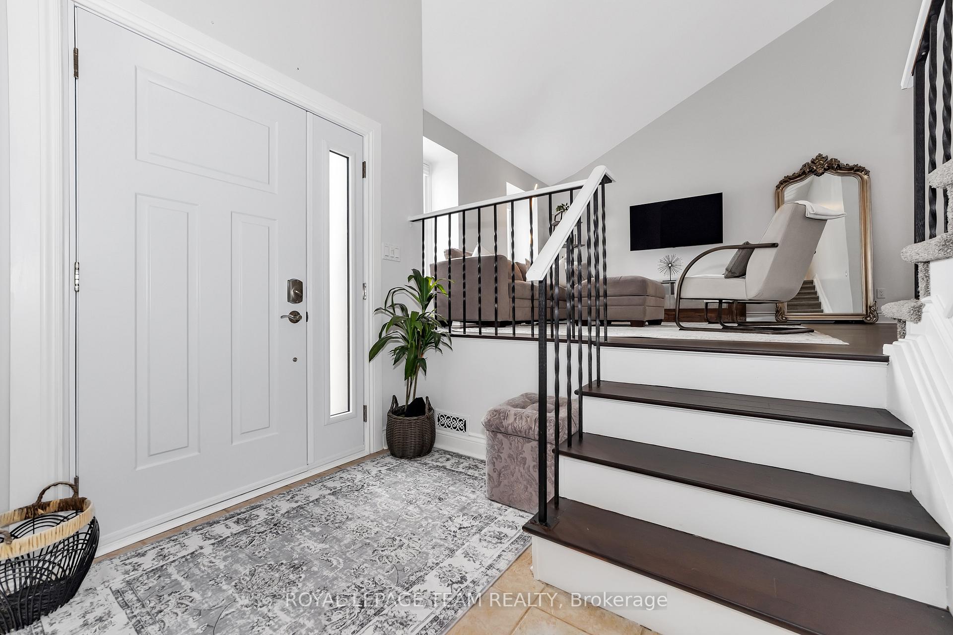 Photo 4 of 3 Trotting Way, Ottawa, Kanata - Bridlewood — HOMEH