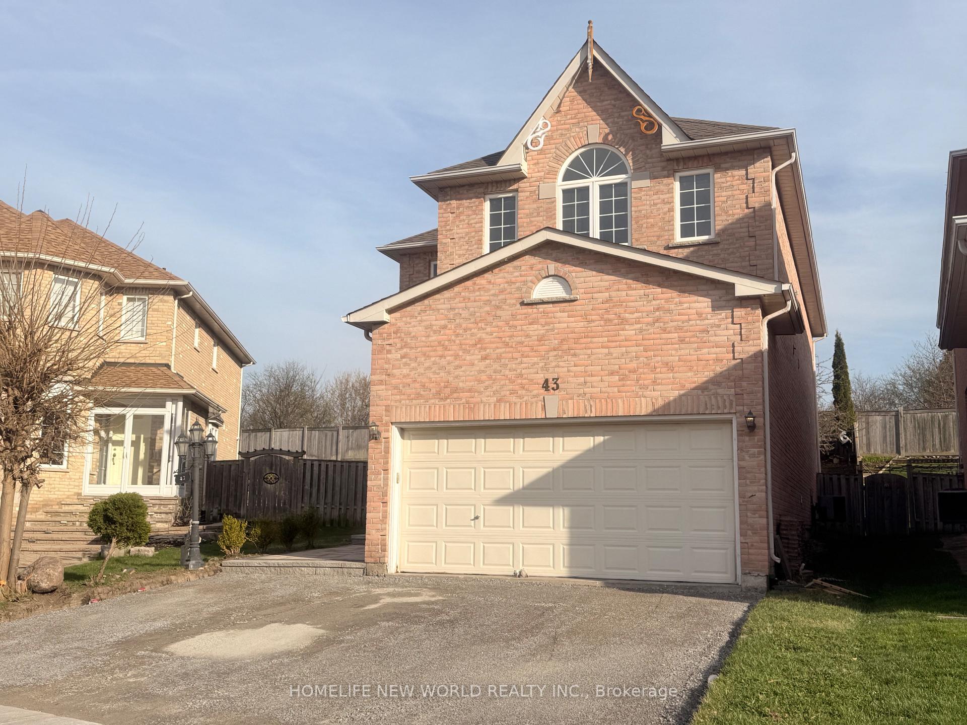 Photo 1 of 43 Houndsbrook Crescent E, Markham, Markville — HOMEH