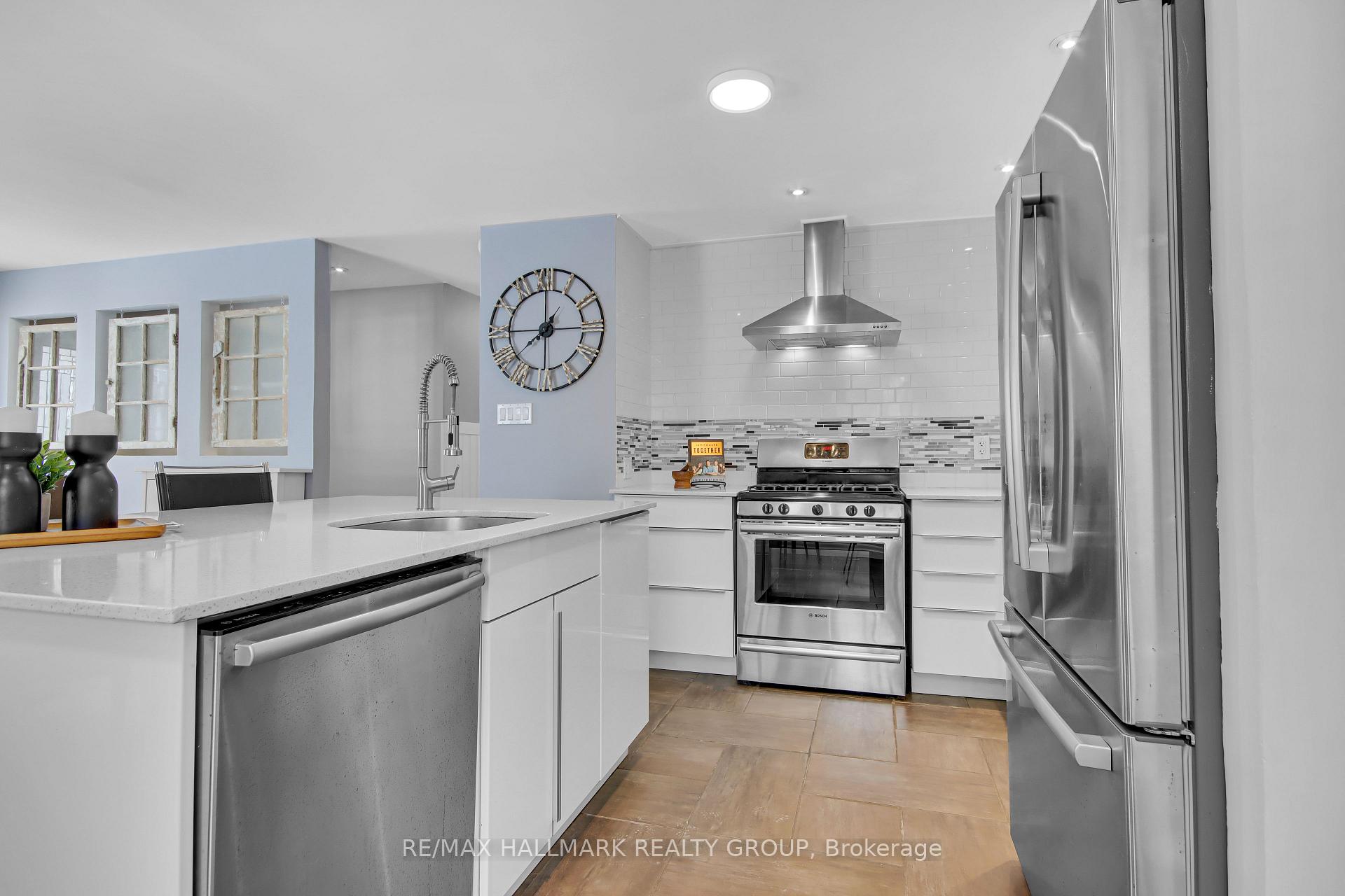 Photo 11 of 142 Rothesay Drive, Ottawa, Kanata - Glencairn/Hazeldean — HOMEH