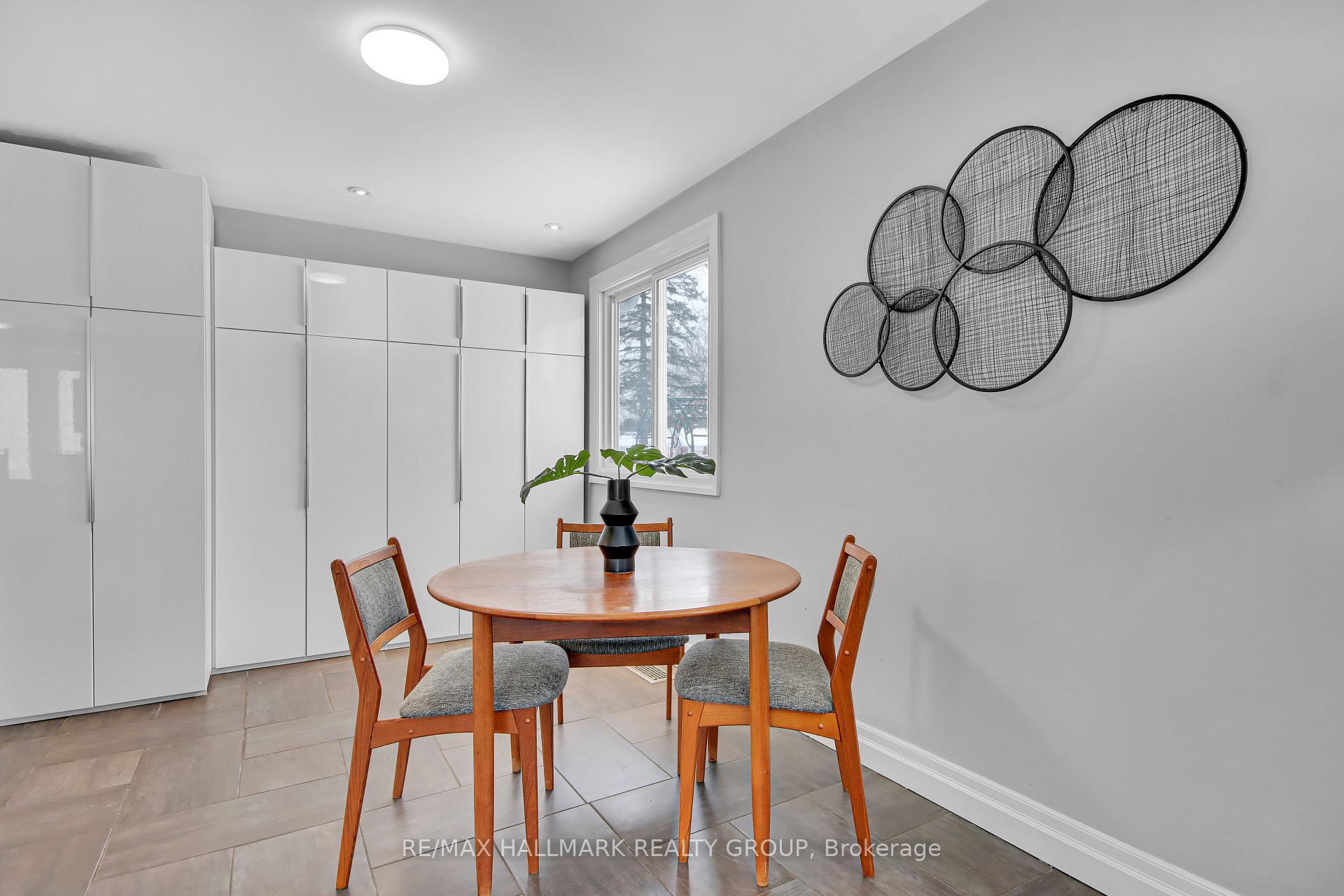 Photo 13 of 142 Rothesay Drive, Ottawa, Kanata - Glencairn/Hazeldean — HOMEH