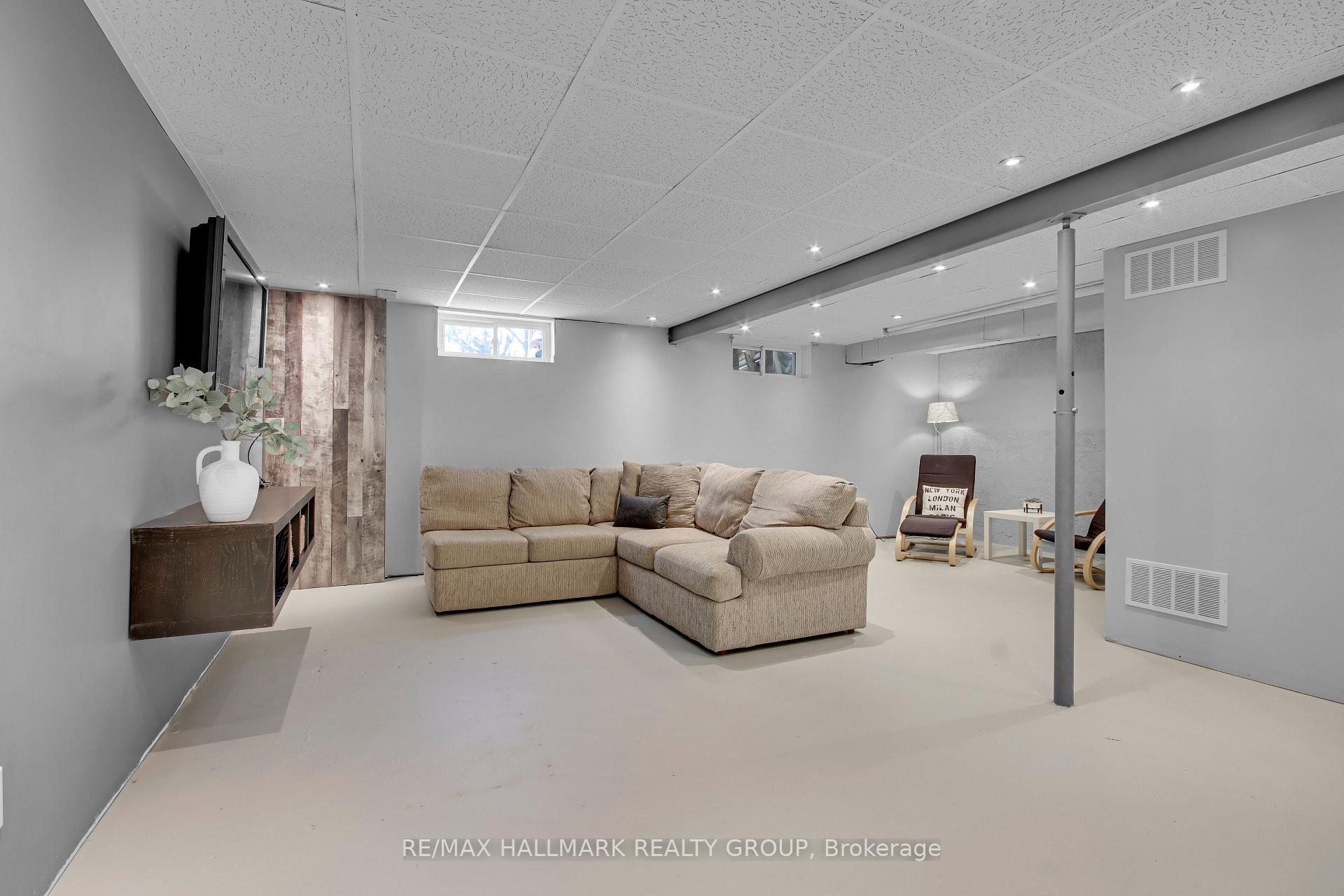 Photo 29 of 142 Rothesay Drive, Ottawa, Kanata - Glencairn/Hazeldean — HOMEH
