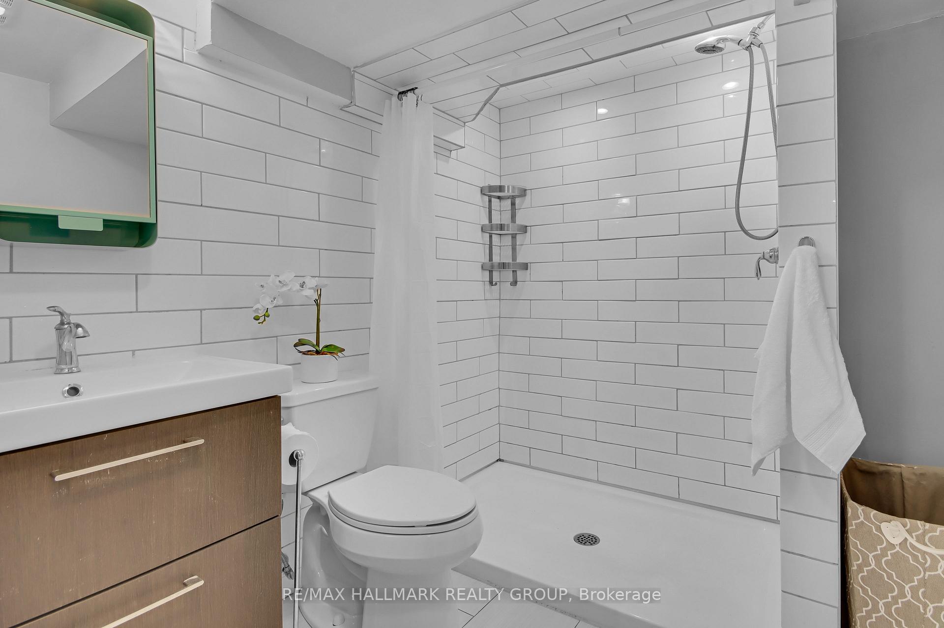 Photo 35 of 142 Rothesay Drive, Ottawa, Kanata - Glencairn/Hazeldean — HOMEH