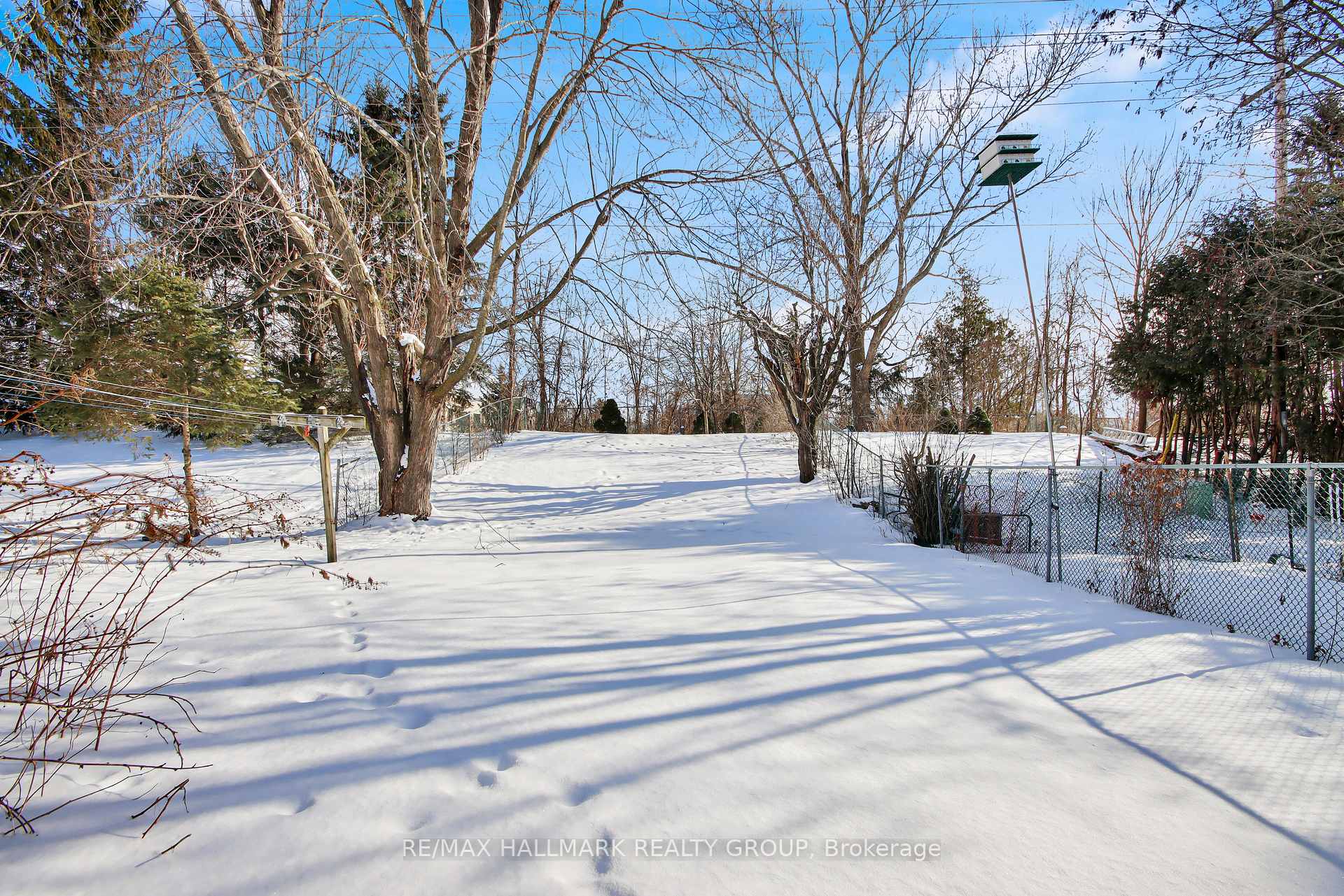 Photo 39 of 142 Rothesay Drive, Ottawa, Kanata - Glencairn/Hazeldean — HOMEH