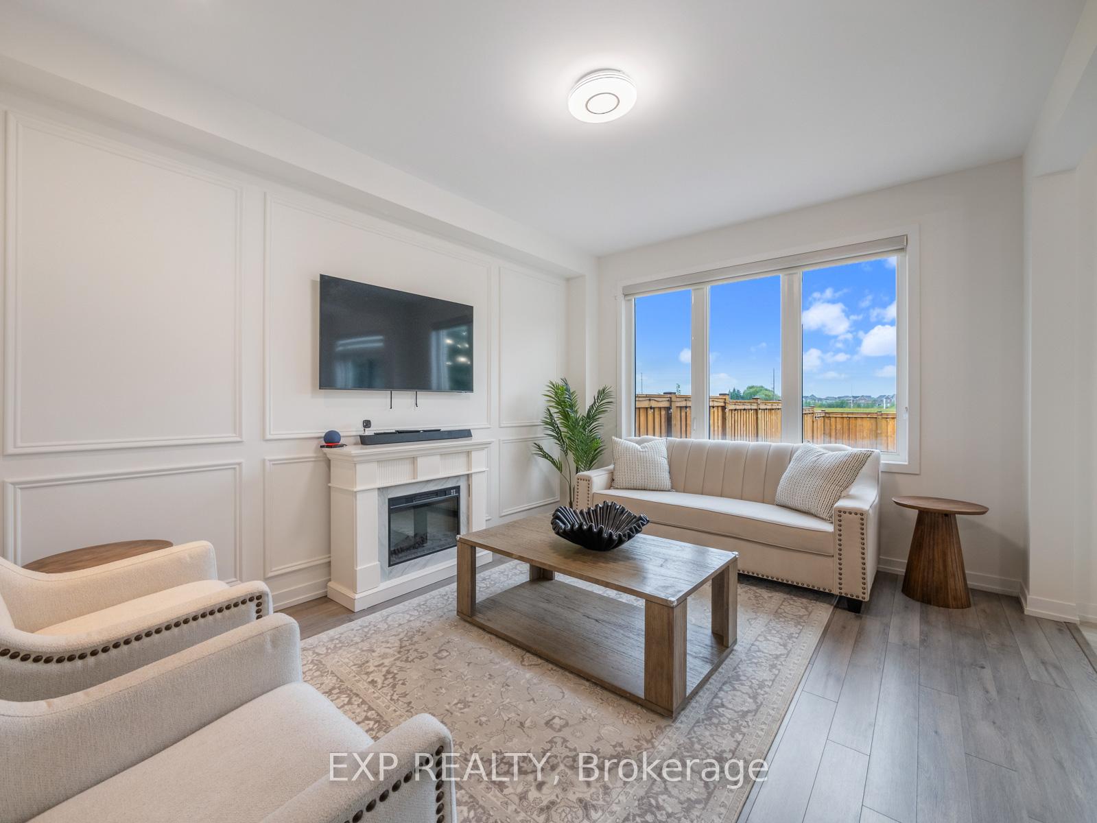 Photo 11 of 1476 Rose Way, Milton, Cobban — HOMEH