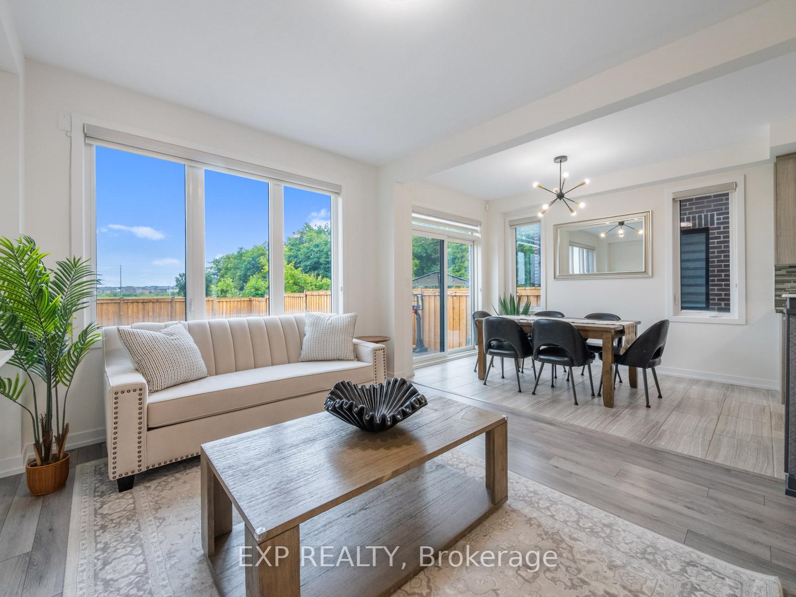 Photo 15 of 1476 Rose Way, Milton, Cobban — HOMEH