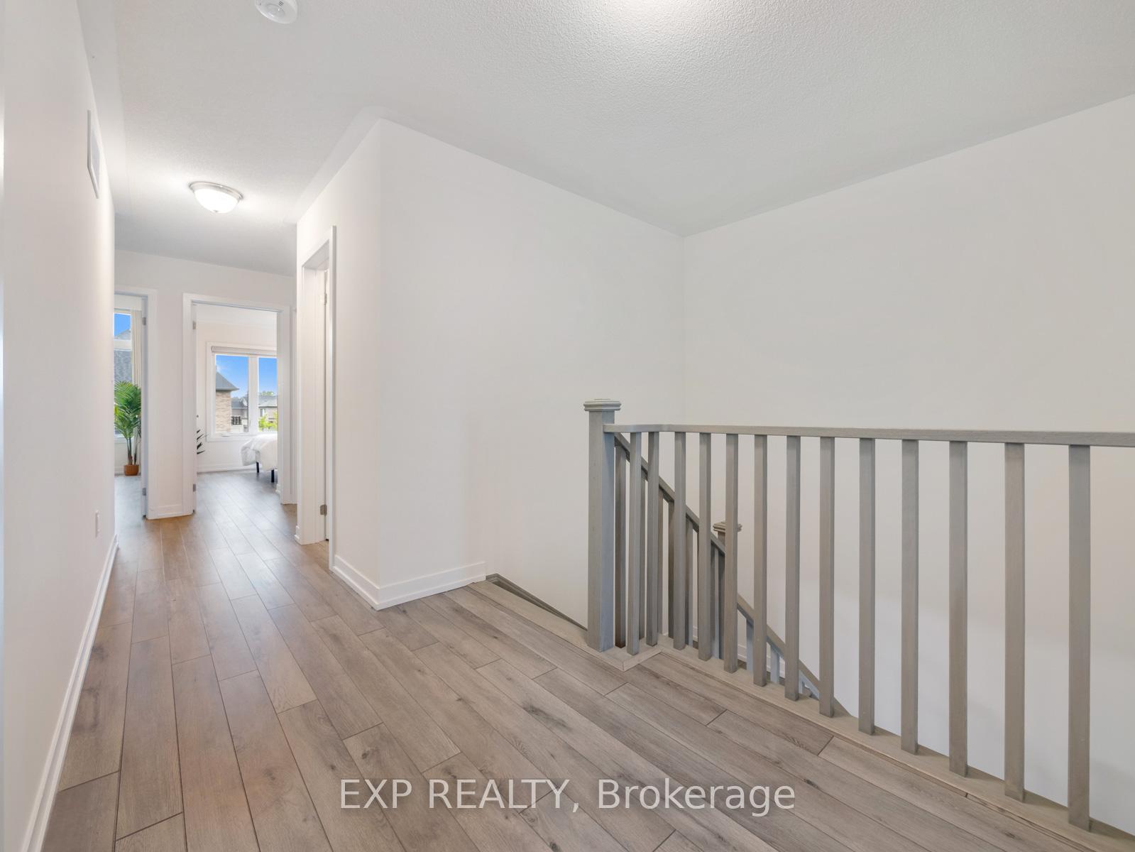 Photo 16 of 1476 Rose Way, Milton, Cobban — HOMEH