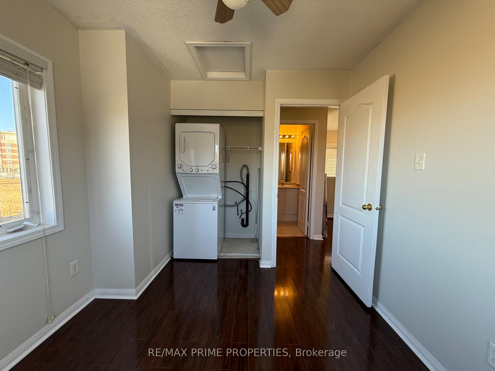 Photo 6 of Unit Coach, 46 Glendennan Avenue, Markham, Cornell — HOMEH