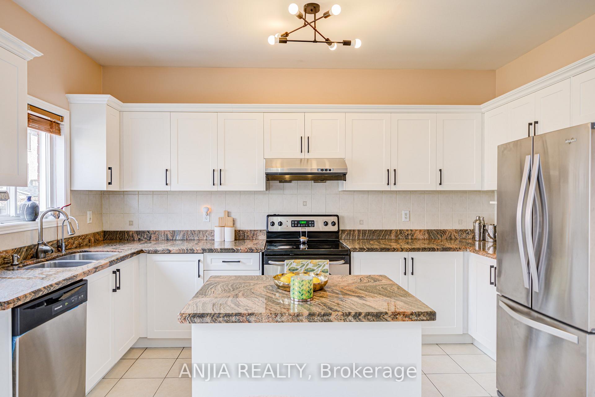 Photo 19 of 49 Kentley Street, Markham, Berczy — HOMEH