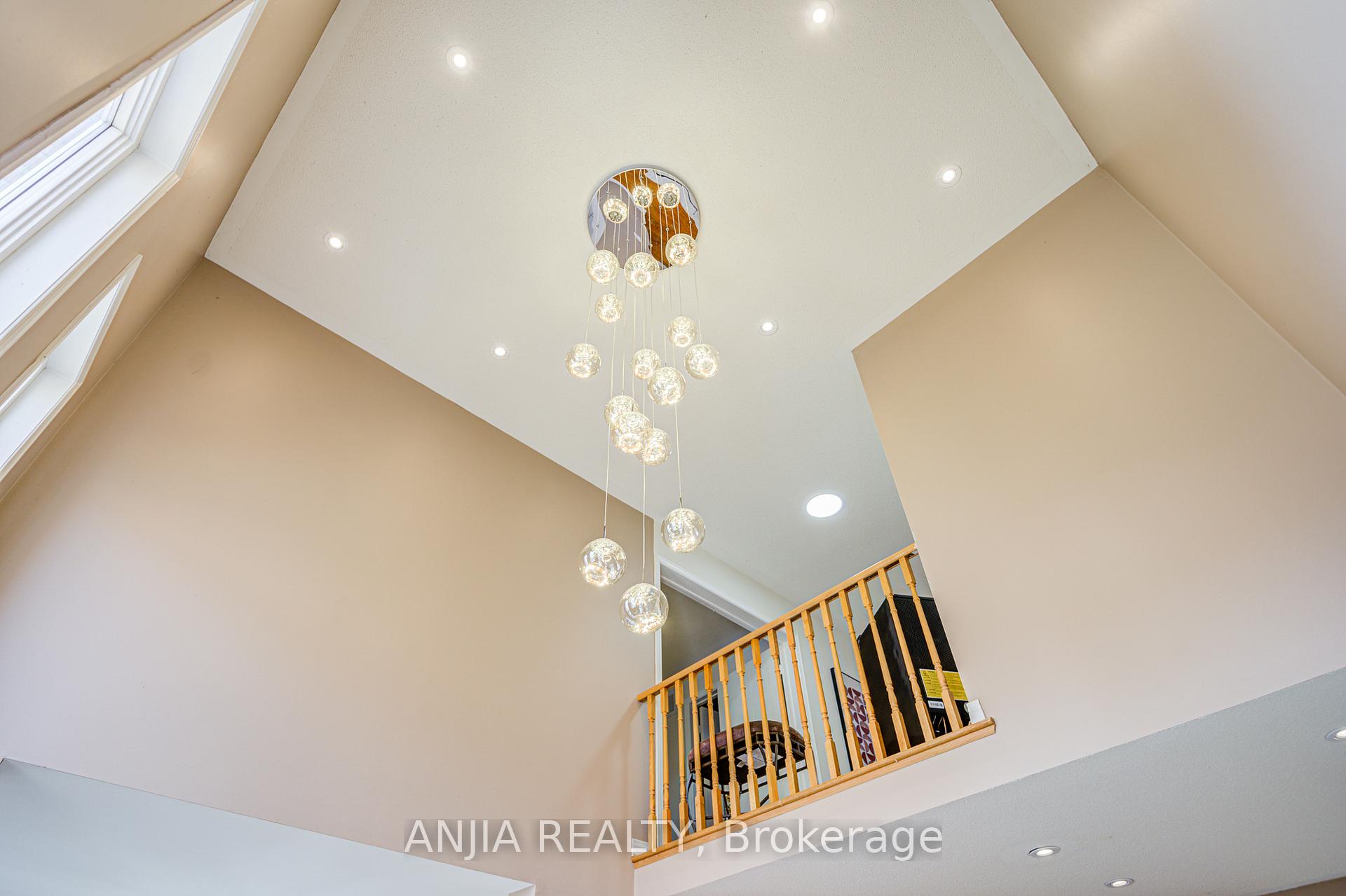 Photo 20 of 49 Kentley Street, Markham, Berczy — HOMEH