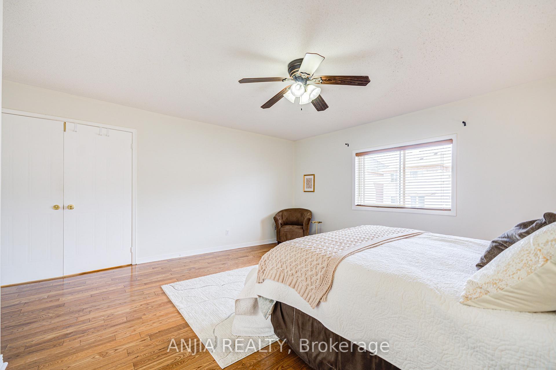 Photo 27 of 49 Kentley Street, Markham, Berczy — HOMEH