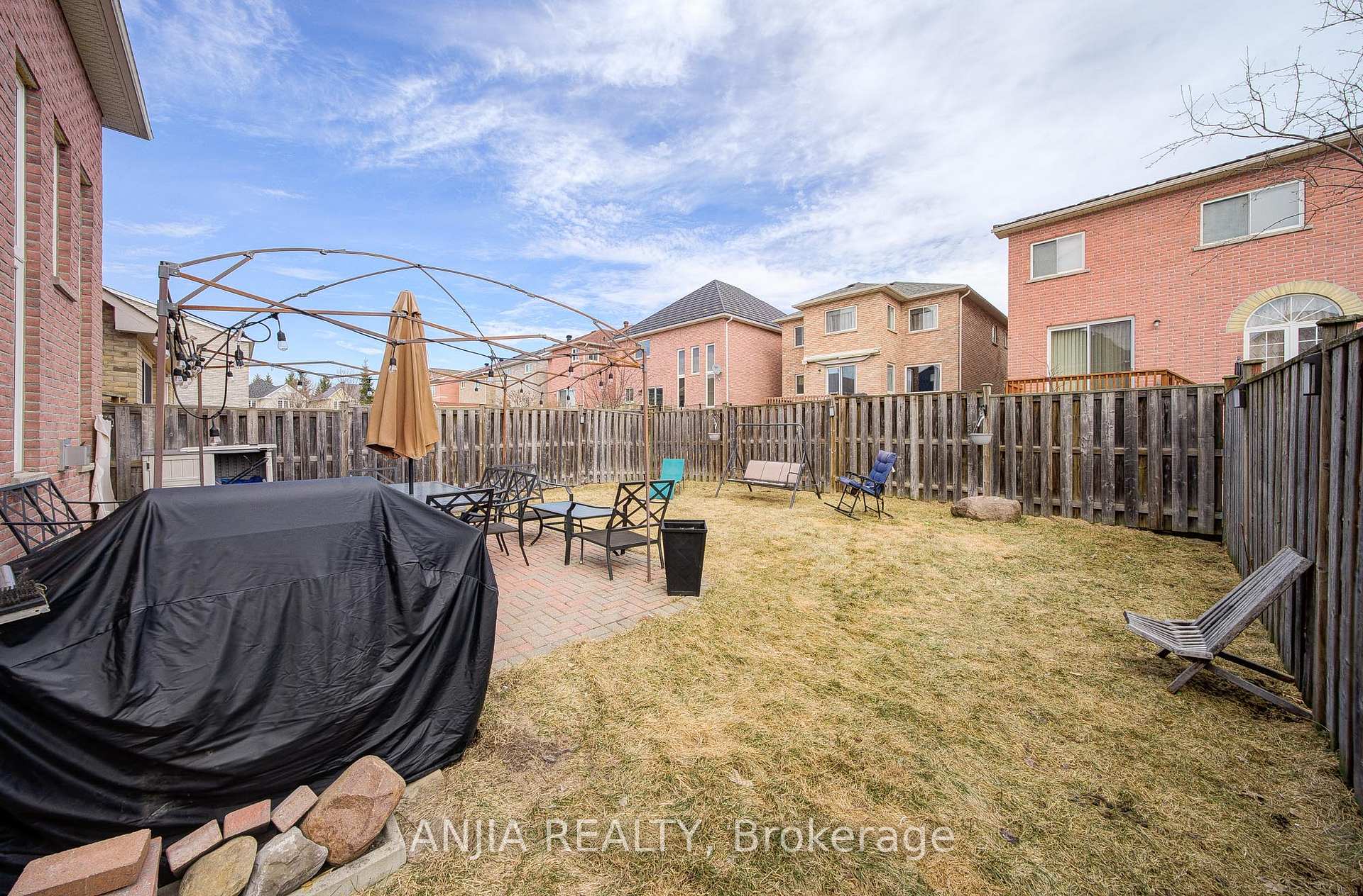 Photo 48 of 49 Kentley Street, Markham, Berczy — HOMEH