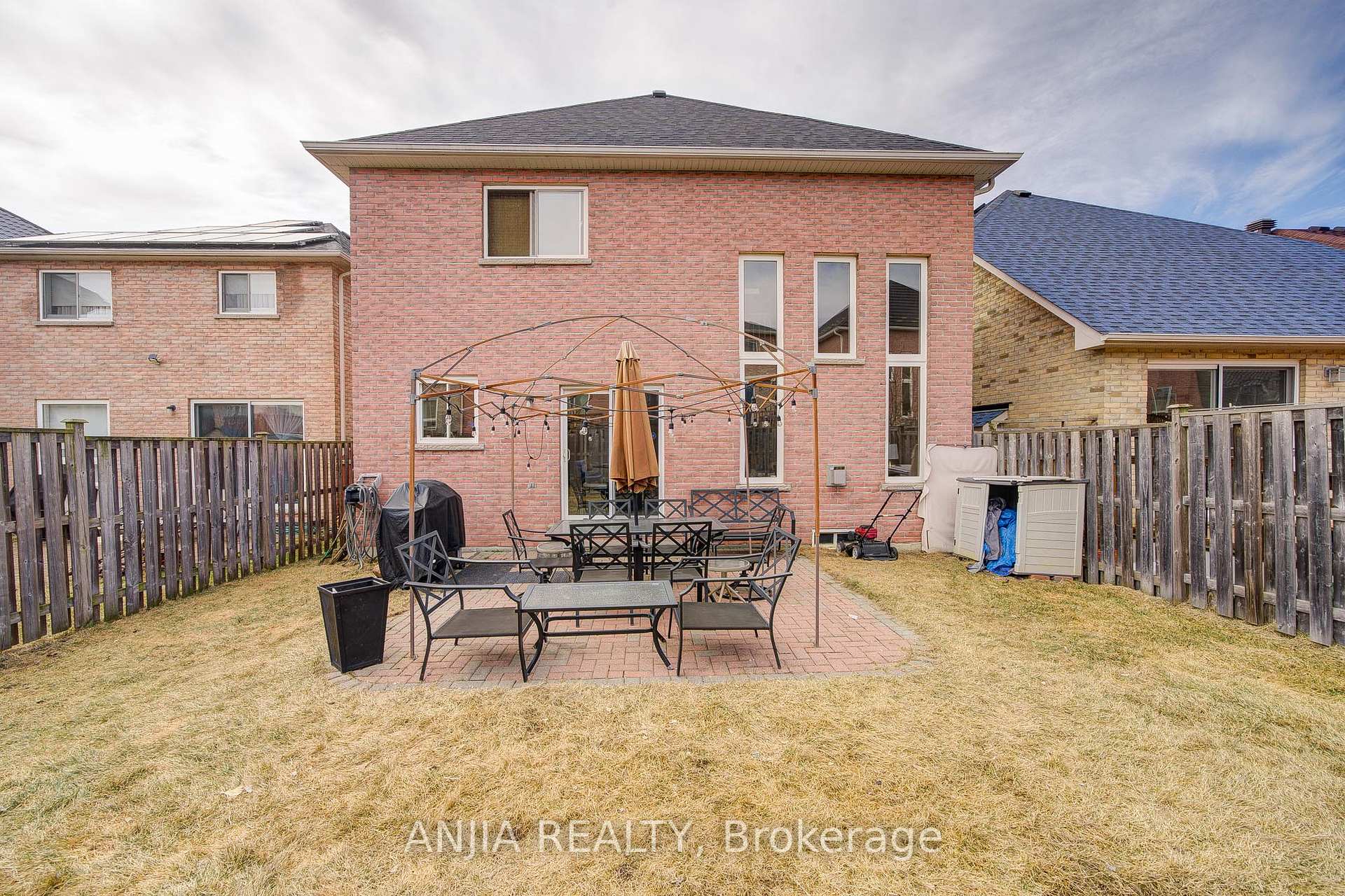 Photo 50 of 49 Kentley Street, Markham, Berczy — HOMEH