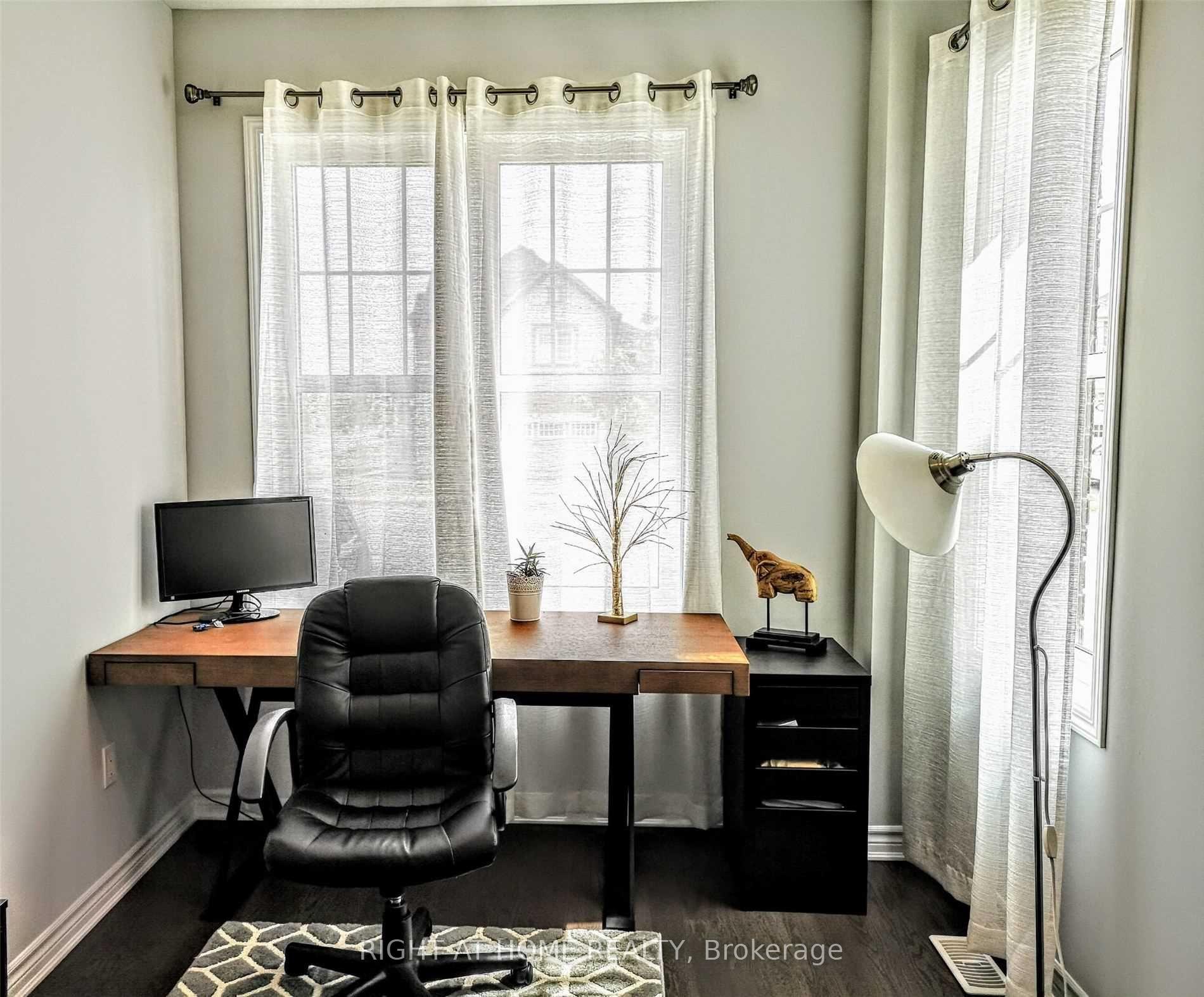 Photo 3 of 1512 Farmstead Drive, Milton, Ford — HOMEH