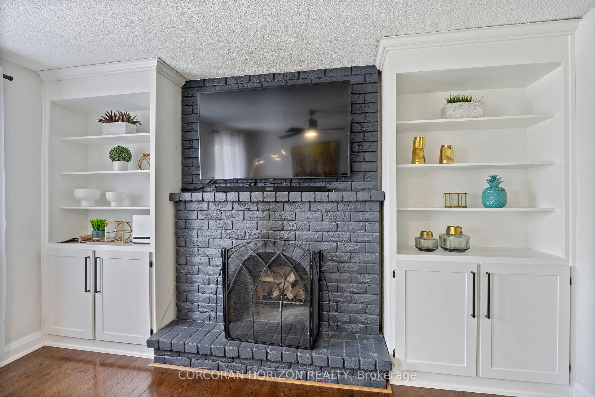 Photo 19 of 35 McKelvey Drive, Markham, Aileen-Willowbrook — HOMEH