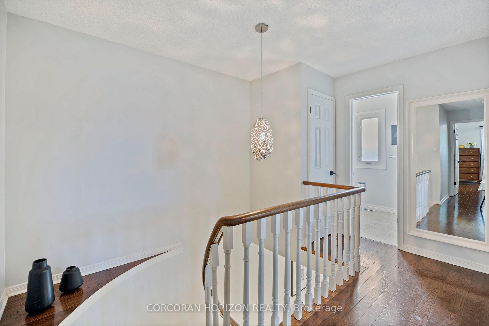 Photo 25 of 35 McKelvey Drive, Markham, Aileen-Willowbrook — HOMEH