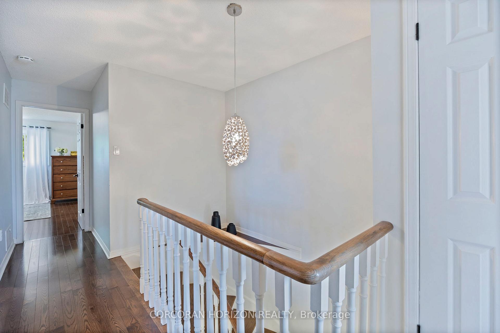 Photo 26 of 35 McKelvey Drive, Markham, Aileen-Willowbrook — HOMEH