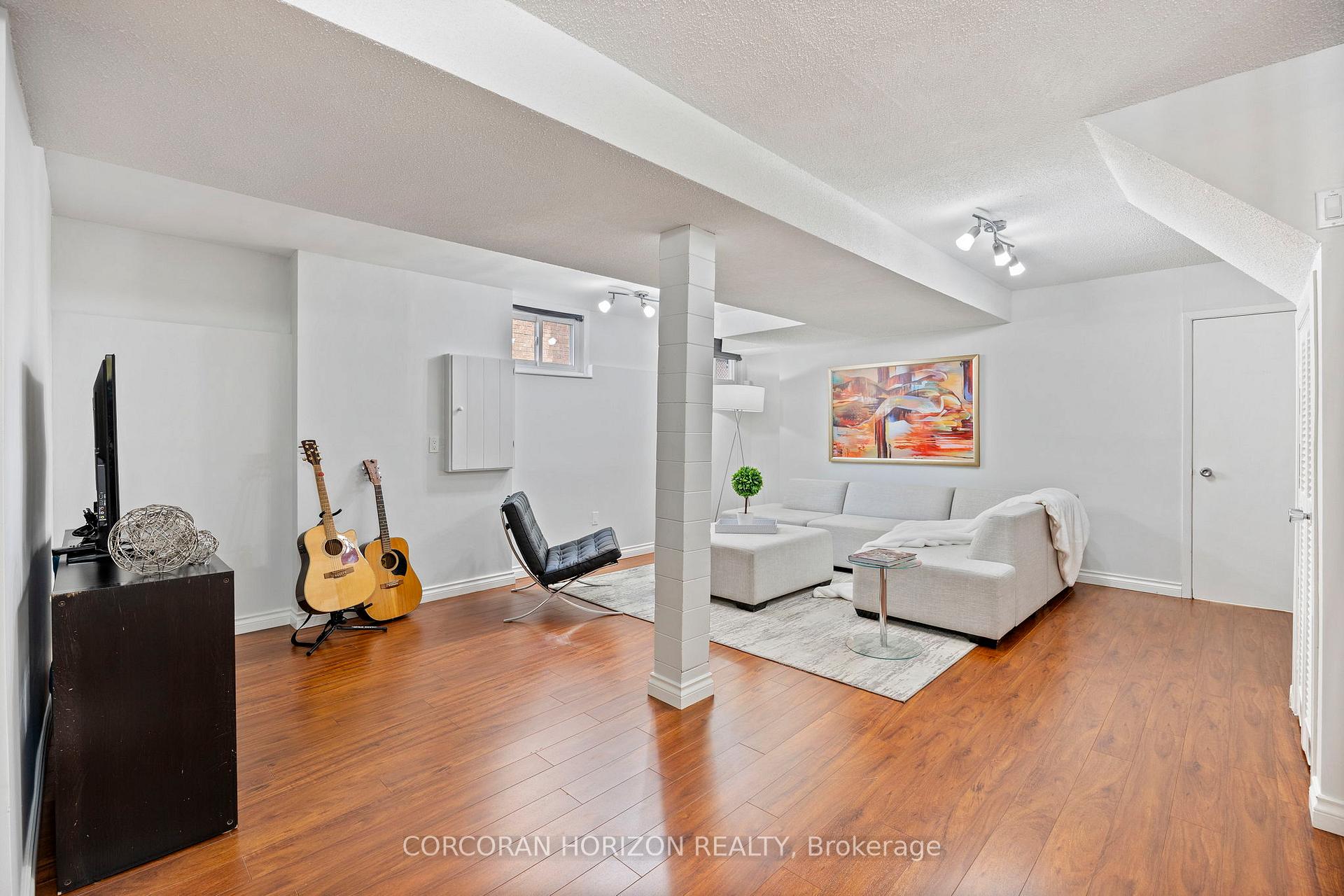 Photo 35 of 35 McKelvey Drive, Markham, Aileen-Willowbrook — HOMEH