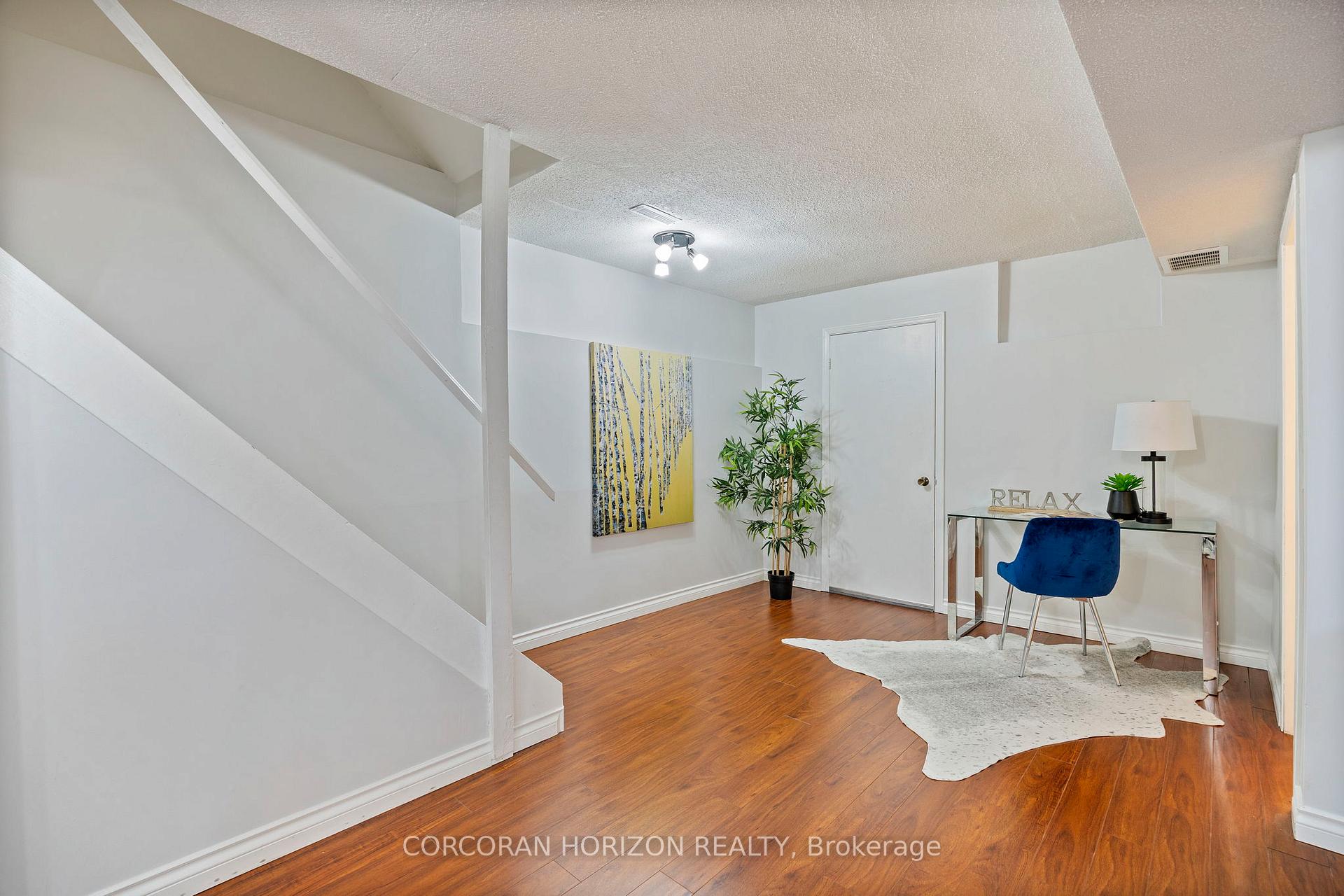 Photo 38 of 35 McKelvey Drive, Markham, Aileen-Willowbrook — HOMEH