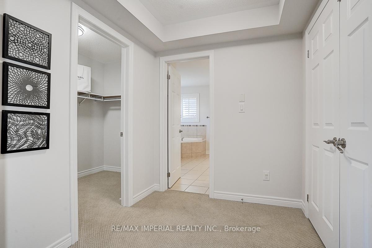 Photo 20 of 4 Duke Of Cornwall Drive, Markham, Victoria Square — HOMEH