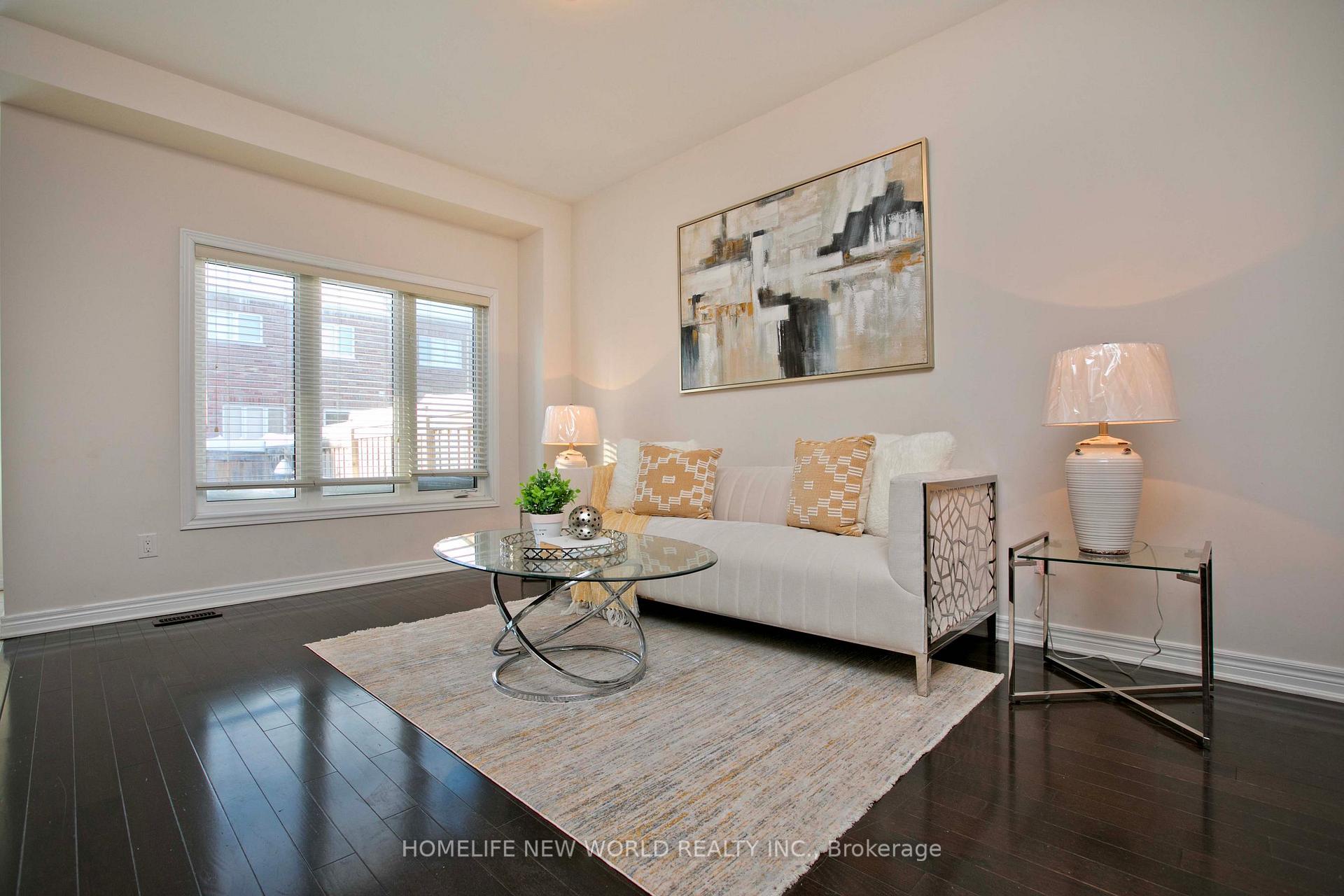 Photo 3 of 90 Rougeview Park Crescent, Markham, Greensborough — HOMEH