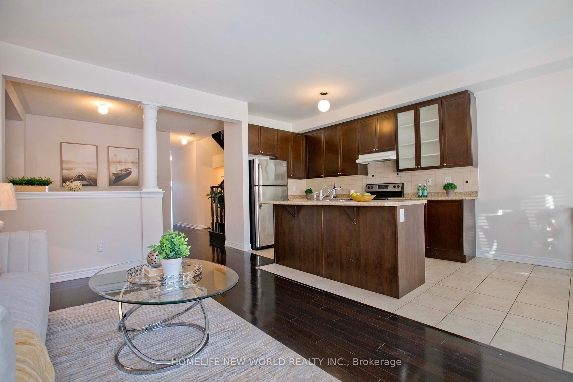Photo 4 of 90 Rougeview Park Crescent, Markham, Greensborough — HOMEH