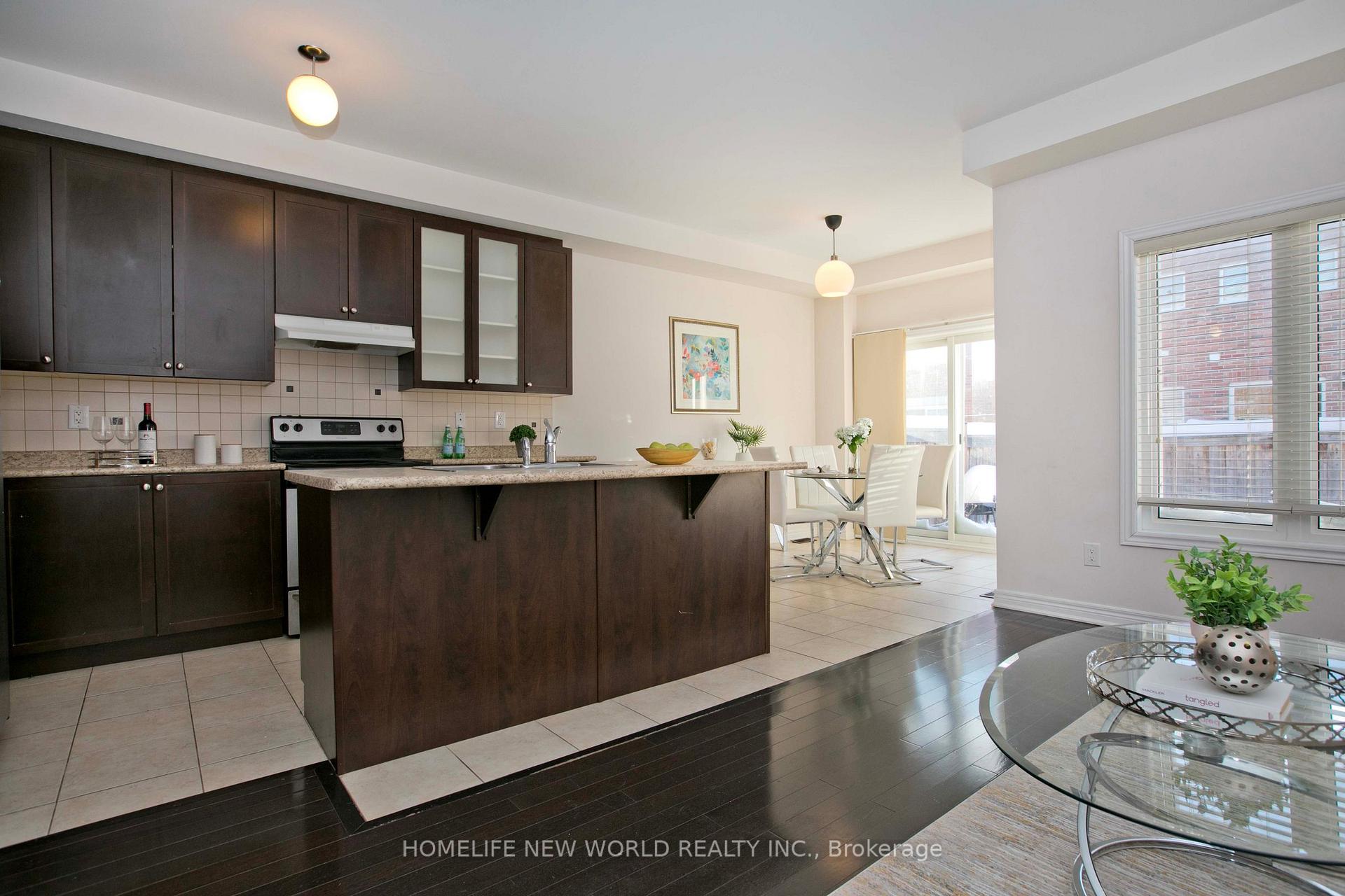 Photo 9 of 90 Rougeview Park Crescent, Markham, Greensborough — HOMEH