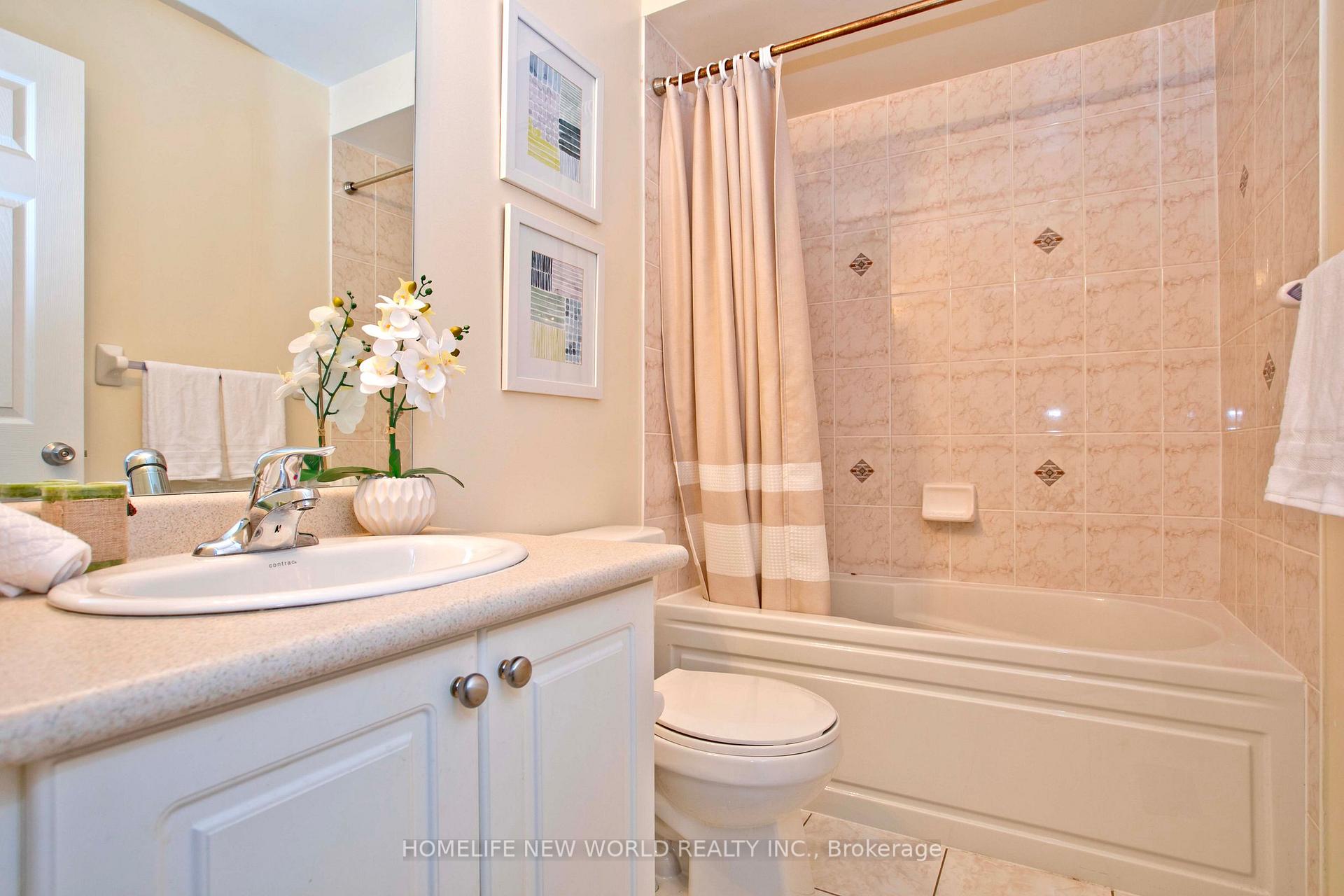 Photo 16 of 90 Rougeview Park Crescent, Markham, Greensborough — HOMEH
