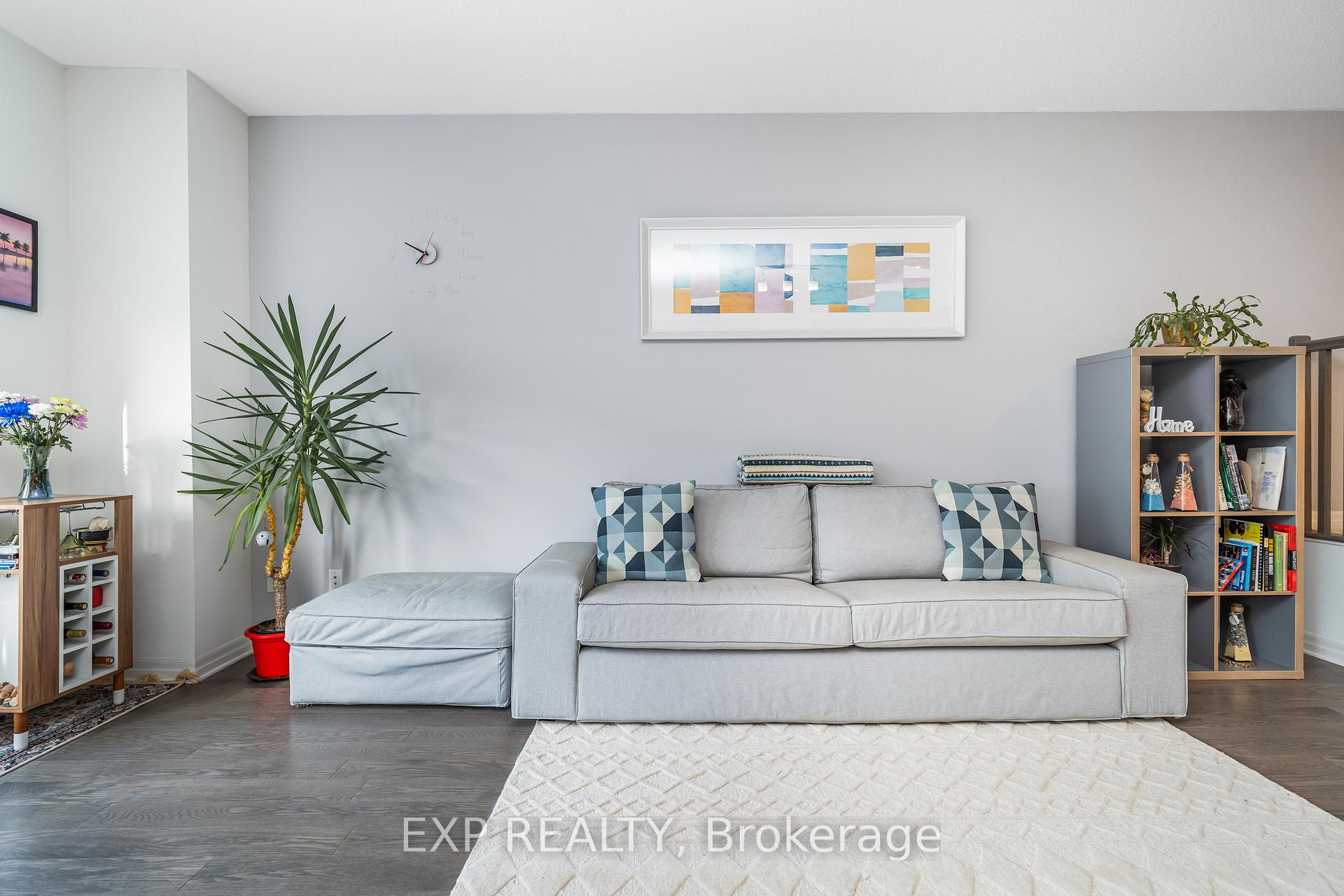 Photo 2 of 145 Overberg Way, Ottawa, Kanata - Emerald Meadows/Trailwest — HOMEH