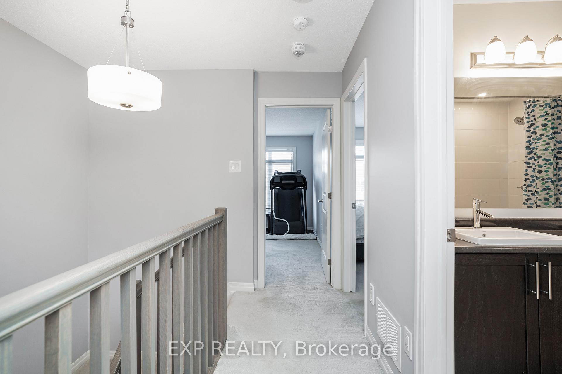 Photo 12 of 145 Overberg Way, Ottawa, Kanata - Emerald Meadows/Trailwest — HOMEH