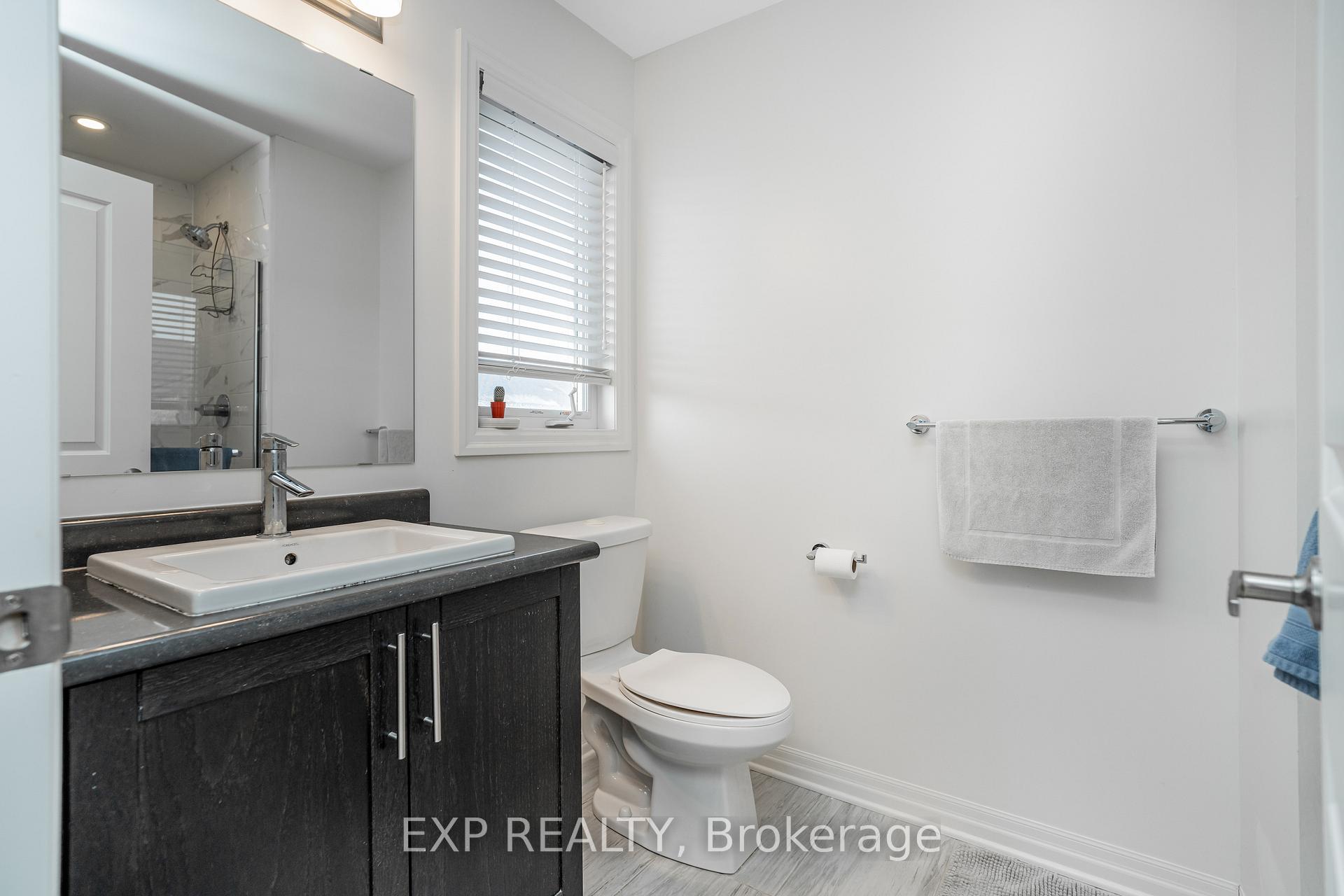 Photo 16 of 145 Overberg Way, Ottawa, Kanata - Emerald Meadows/Trailwest — HOMEH