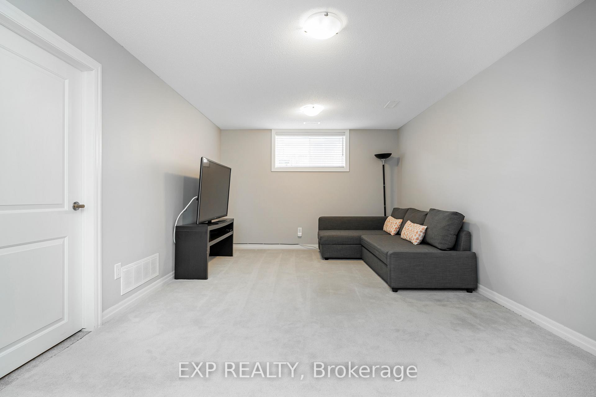 Photo 25 of 145 Overberg Way, Ottawa, Kanata - Emerald Meadows/Trailwest — HOMEH