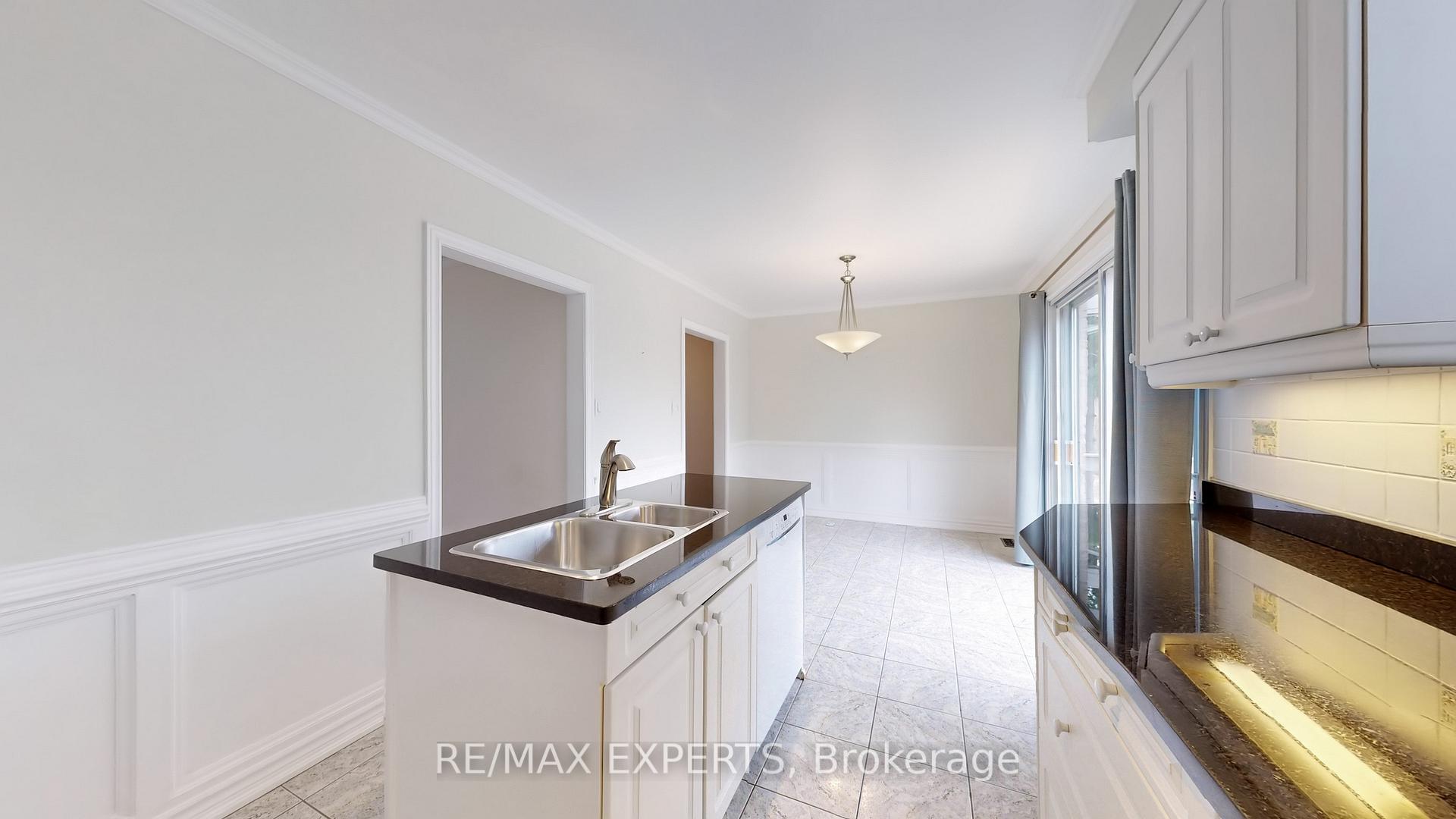 Photo 10 of 4 Christman Court, Markham, Markham Village — HOMEH