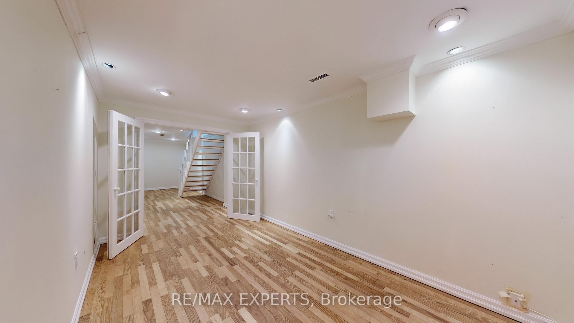 Photo 26 of 4 Christman Court, Markham, Markham Village — HOMEH