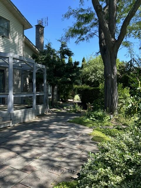Photo 35 of 4 Christman Court, Markham, Markham Village — HOMEH