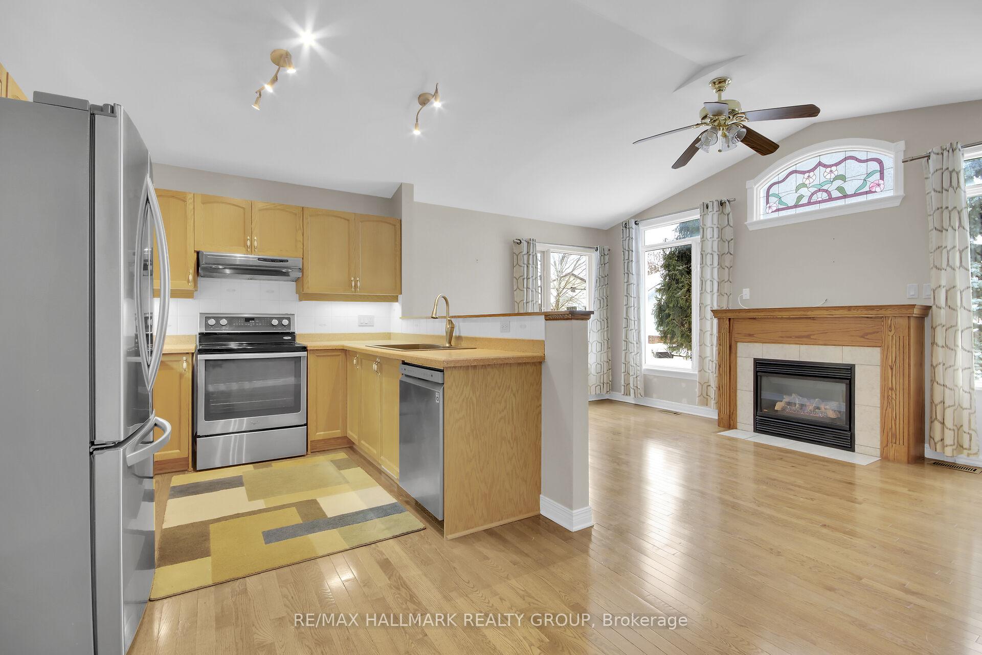 Photo 9 of 86 Waterthrush Crescent, Ottawa, Kanata - Bridlewood — HOMEH