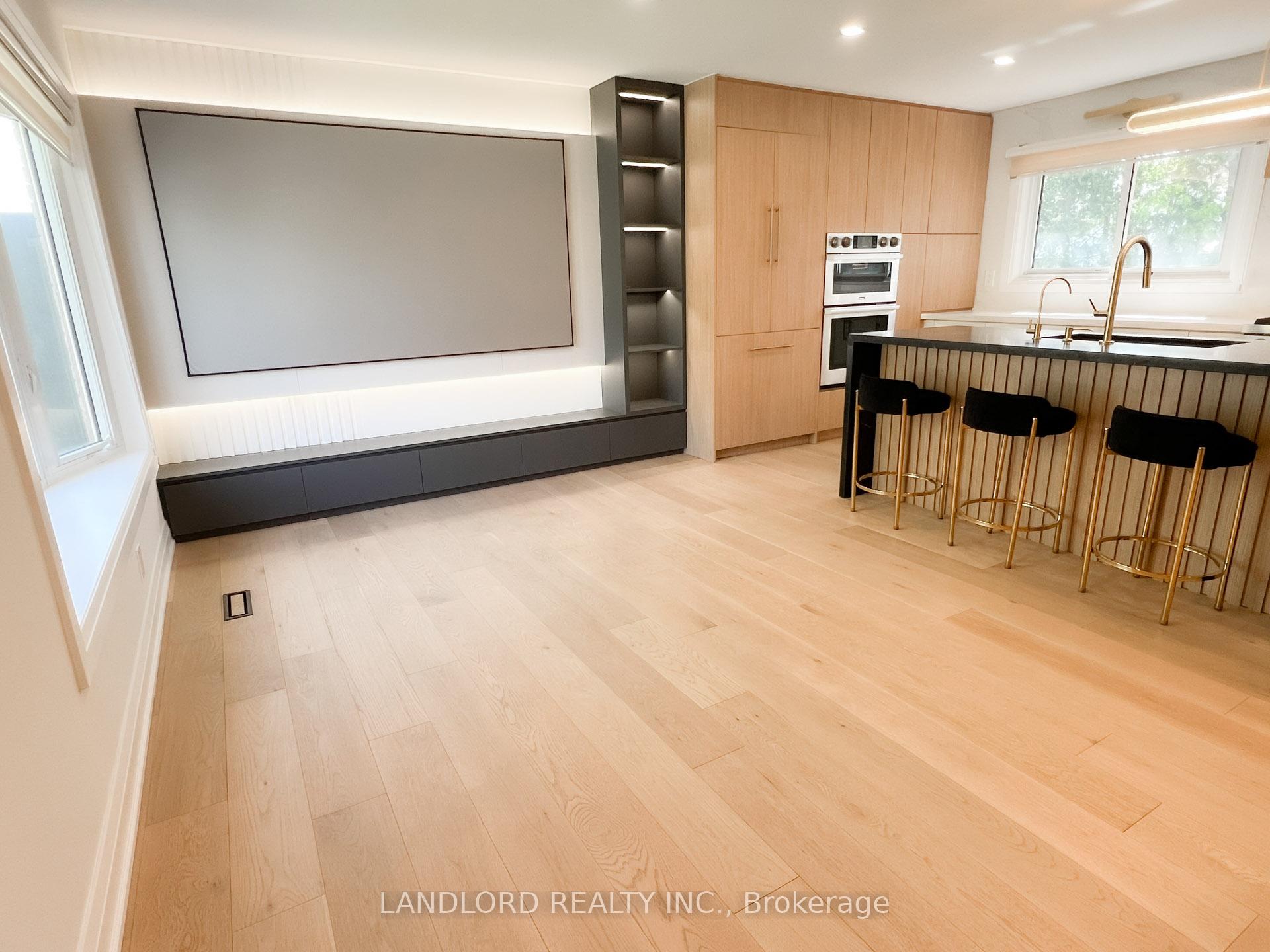 Photo 6 of 34 Sir Brandiles Place, Markham, Markham Village — HOMEH