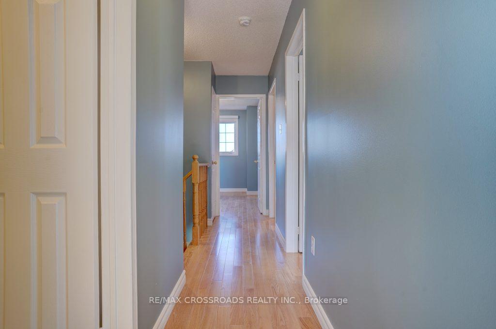 Photo 24 of 7 Apollo Road, Markham, Middlefield — HOMEH