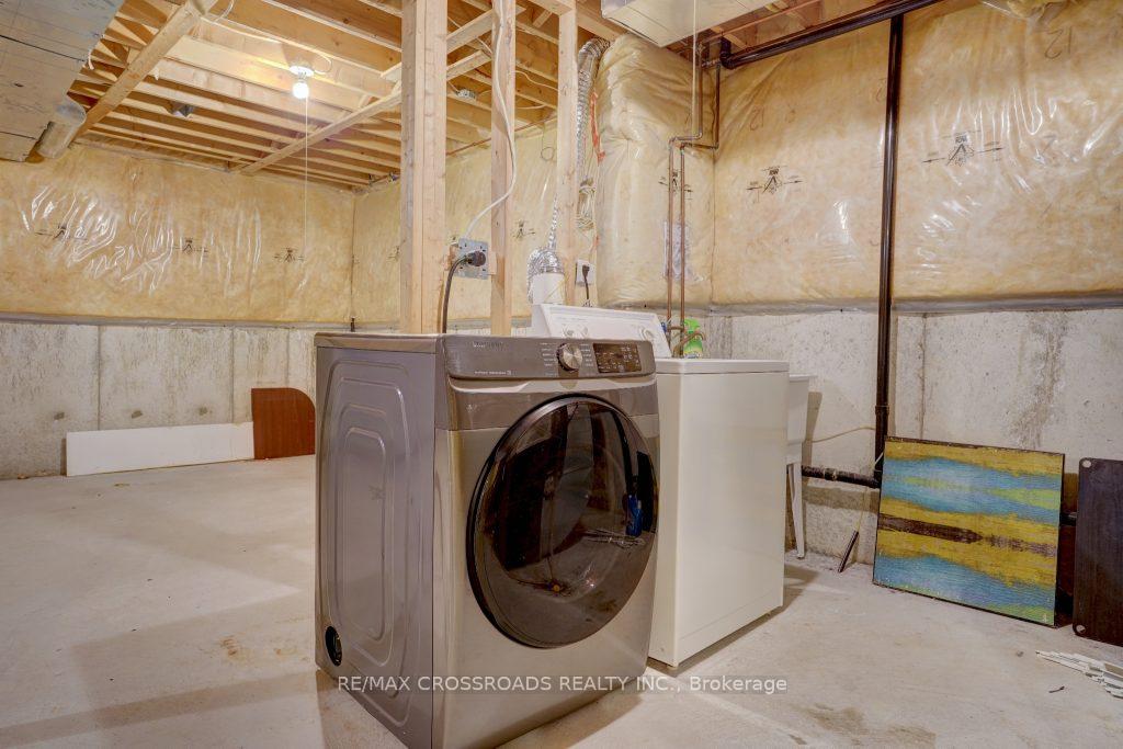 Photo 25 of 7 Apollo Road, Markham, Middlefield — HOMEH